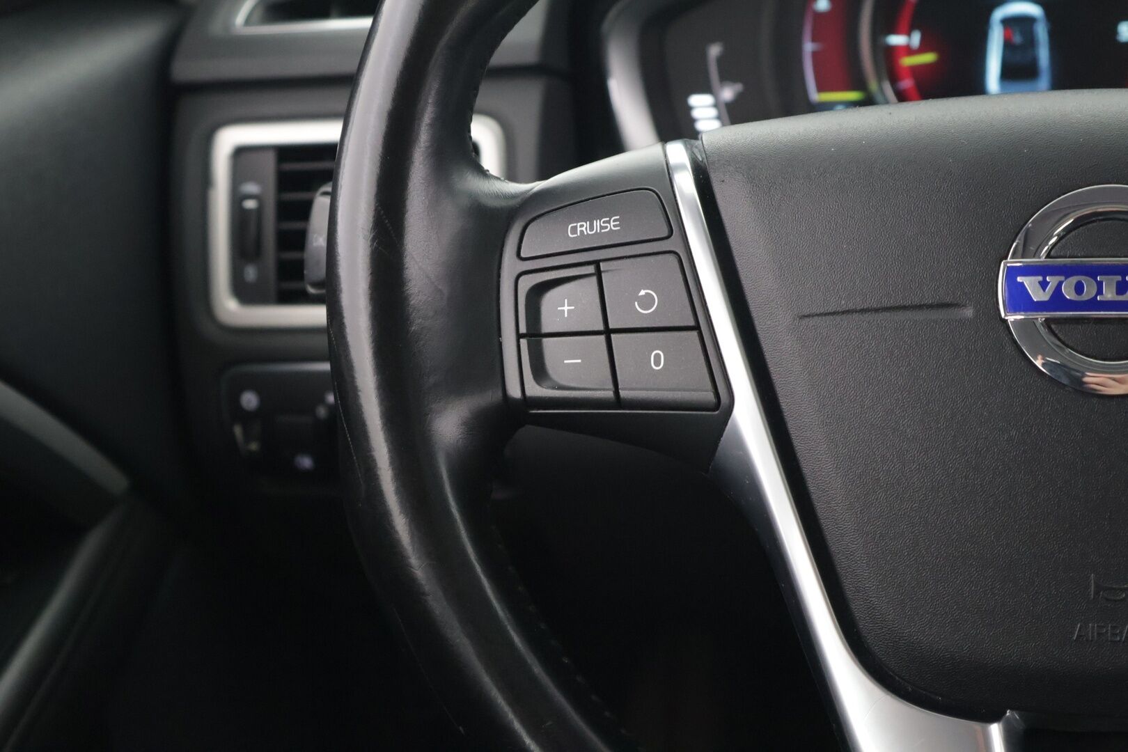 Volvo S80 2014 D4 Classic aut - Kuskinpenkki muistilla ja ilmastoinnilla / Vetokoukku / Vakkari / Kattoikkuna