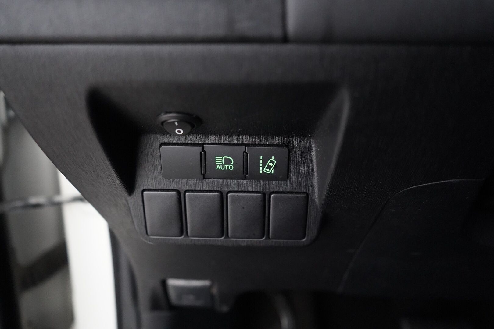 Toyota Prius+ 2019 Business *Vakkari / Kamera / Bluetooth / Tutkat* - Suomi-auto / Merkkihuollettu / 7-Paikkainen