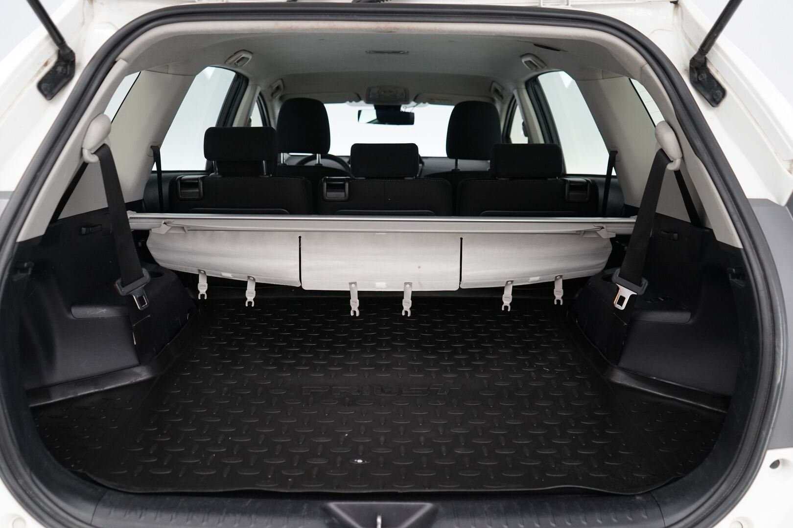 Toyota Prius+ 2019 Business *Vakkari / Kamera / Bluetooth / Tutkat* - Suomi-auto / Merkkihuollettu / 7-Paikkainen