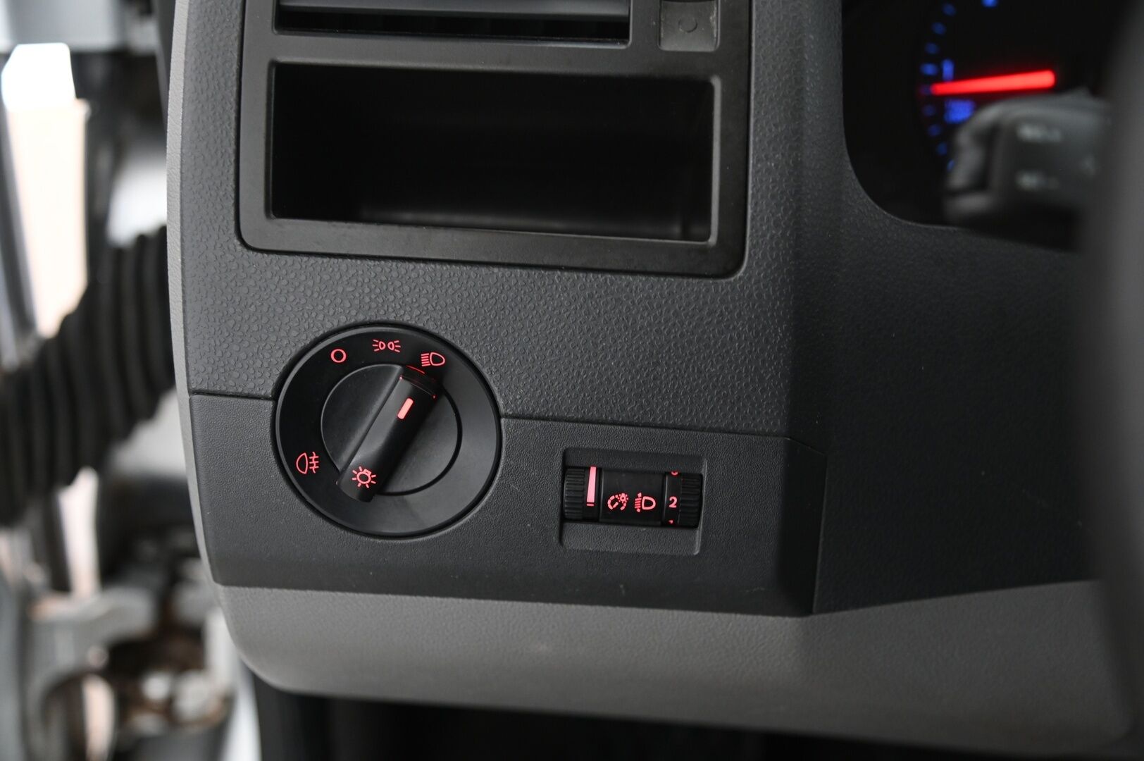 Volkswagen Transporter 2009 *Myydään Huutokaupat.com*