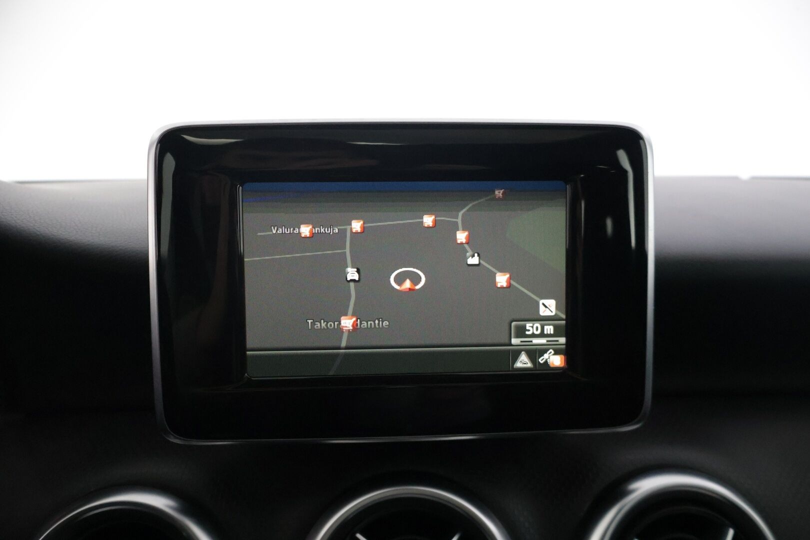 Mercedes-Benz A 2015 180 BE A * Panaroma / Tutkat  / Vakkari / Navi * - Juuri huollettu / Panaroma / Näyttävä yksilö - HULLUT AVAJAISHULINAT KORKOTARJOUS 3,29 %