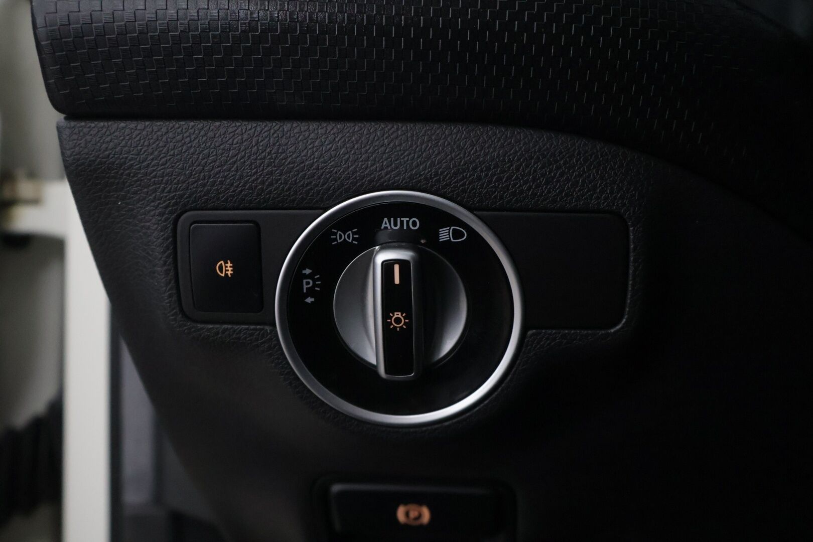 Mercedes-Benz A 2015 180 BE A * Panaroma / Tutkat  / Vakkari / Navi * - Juuri huollettu / Panaroma / Näyttävä yksilö - HULLUT AVAJAISHULINAT KORKOTARJOUS 3,29 %