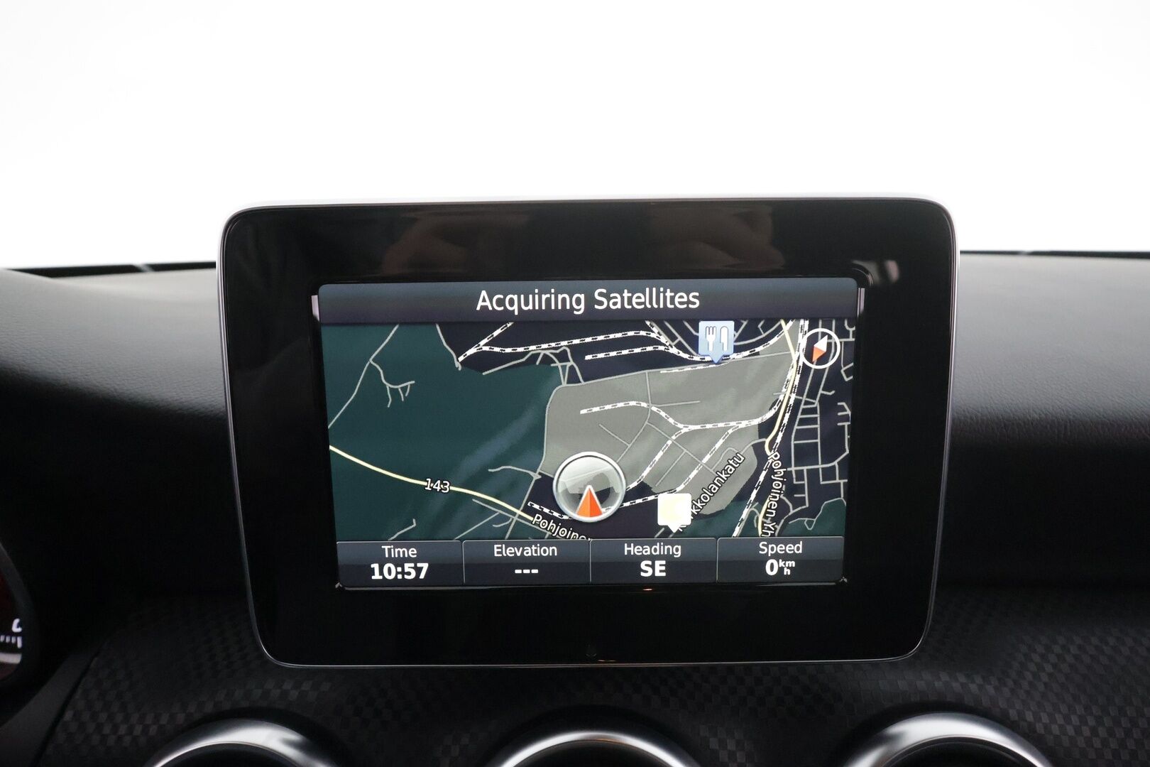 Mercedes-Benz A 2016 180 A Business Style * LED-High Performance / Sportpenkit / Webasto / Vakkari / Navi * - Facelift / Kahdet renkaat aluvanteilla