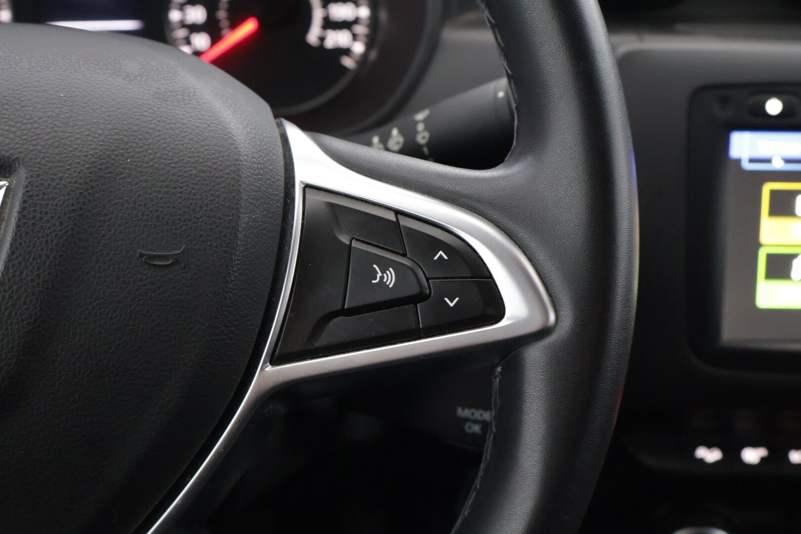 Dacia Duster 2018 TCe 125 4x4 Prestige *Lohko+S.pistoke / Vetokoukku / Navi* - *Kahdet hyvät renkaat!! / Peruutuskamera!!* - HULLUT VÄLIPÄIVÄT KORKOTARJOUS 2,49%