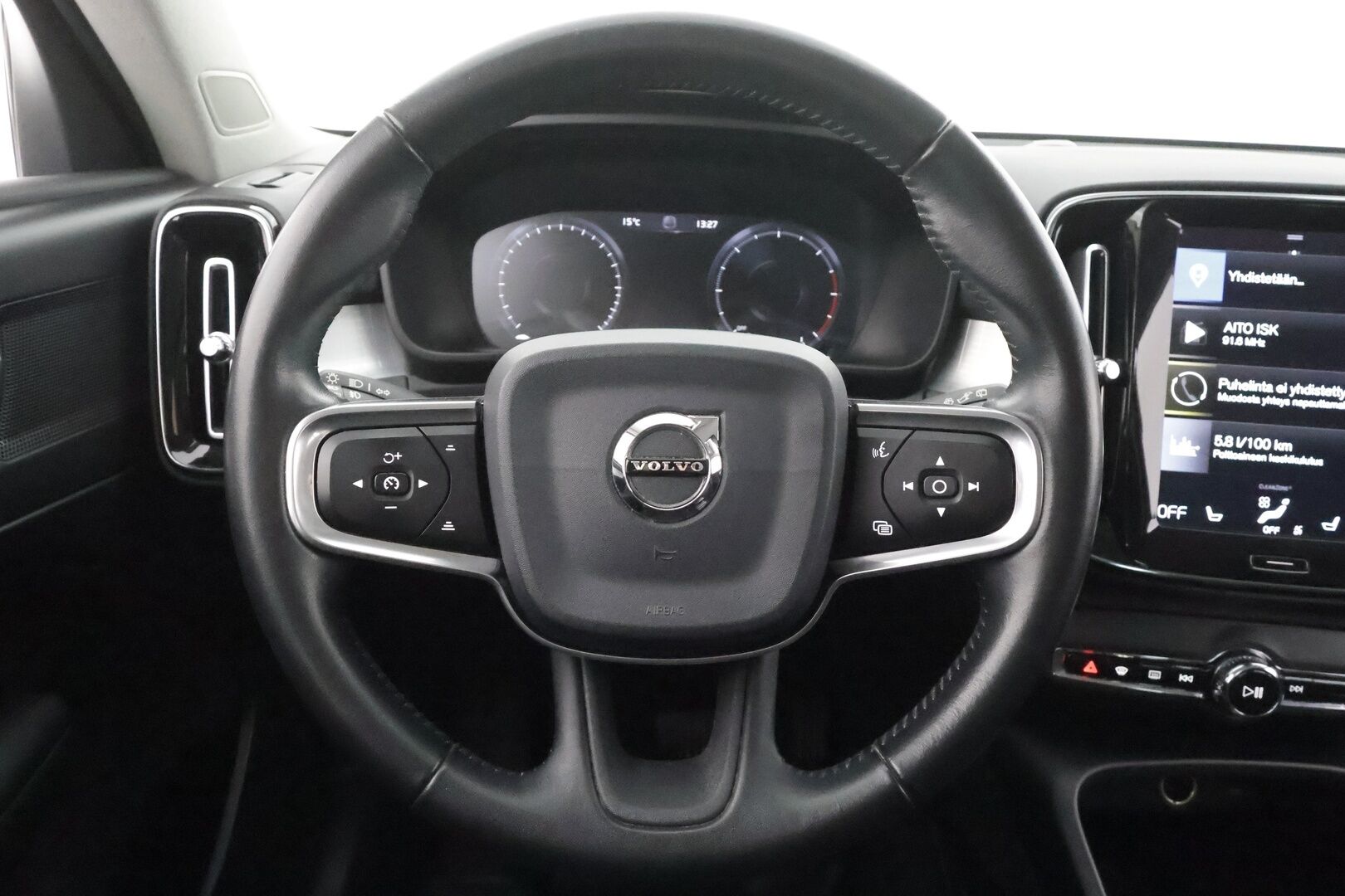 Volvo XC40 2019 D3 AWD Business aut * ACC / Webasto / LED / Navi / Keyless / Sähköluukku / Ratinlämmitin / P.tutkat * - Suomi-auto / Kahdet renkaat aluvanteilla - HULLUT AVAJAISHULINAT KORKOTARJOUS 3,29 %