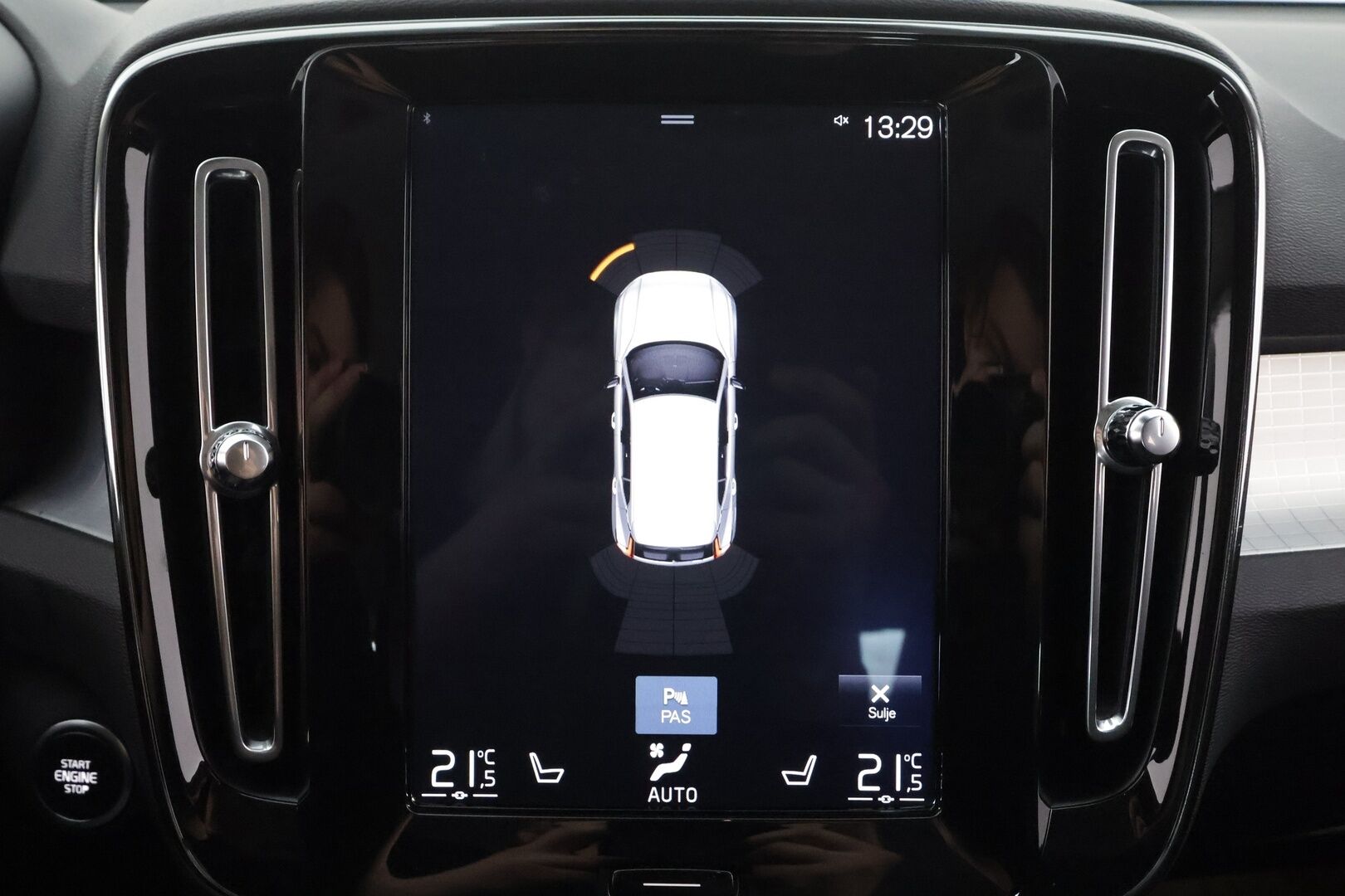 Volvo XC40 2019 D3 AWD Business aut * ACC / Webasto / LED / Navi / Keyless / Sähköluukku / Ratinlämmitin / P.tutkat * - Suomi-auto / Kahdet renkaat aluvanteilla - HULLUT AVAJAISHULINAT KORKOTARJOUS 3,29 %