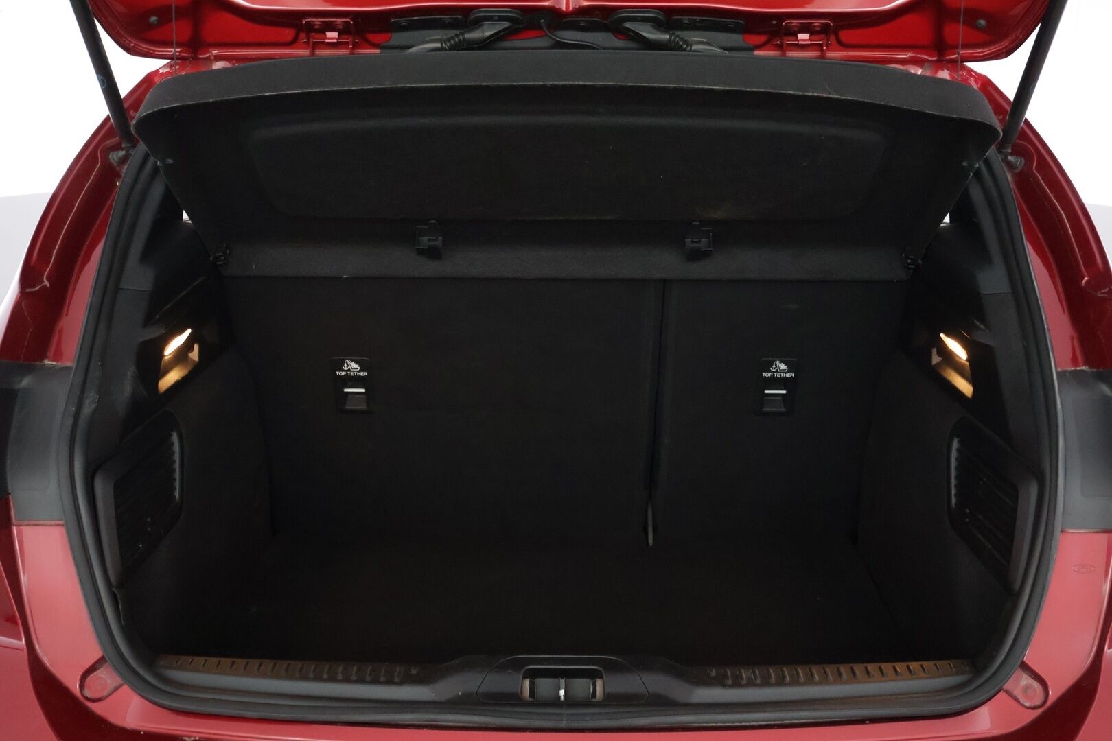 Ford Focus 2020 1,5 TDCi EcoBlue 120hv Start/Stop A8 ST-Line 5-ovinen *HUD / Vakkari / Tutkat / Apple carplay* - *Suomi auto / HUD / Näyttävä / ST-Line*