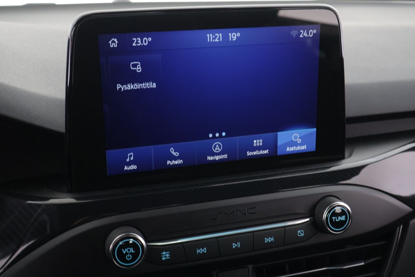 Ford Focus 2020 1,5 TDCi EcoBlue 120hv Start/Stop A8 ST-Line 5-ovinen *HUD / Vakkari / Tutkat / Apple carplay* - *Suomi auto / HUD / Näyttävä / ST-Line*