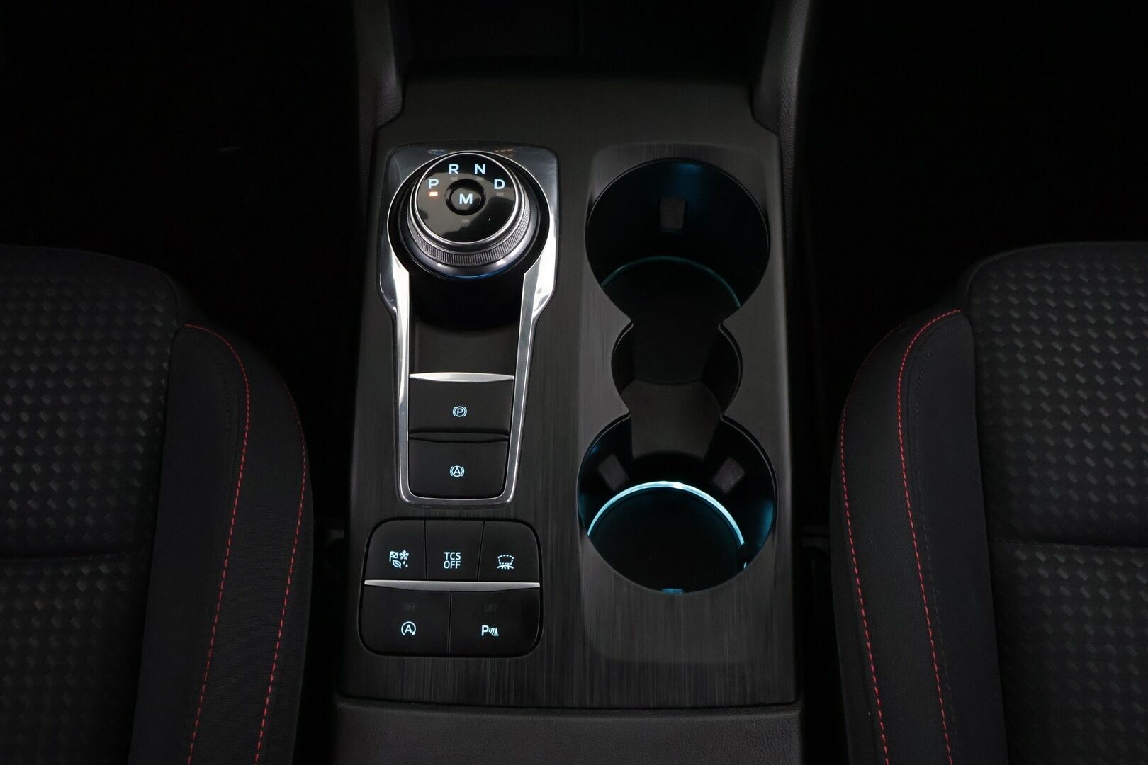 Ford Focus 2020 1,5 TDCi EcoBlue 120hv Start/Stop A8 ST-Line 5-ovinen *HUD / Vakkari / Tutkat / Apple carplay* - *Suomi auto / HUD / Näyttävä / ST-Line*