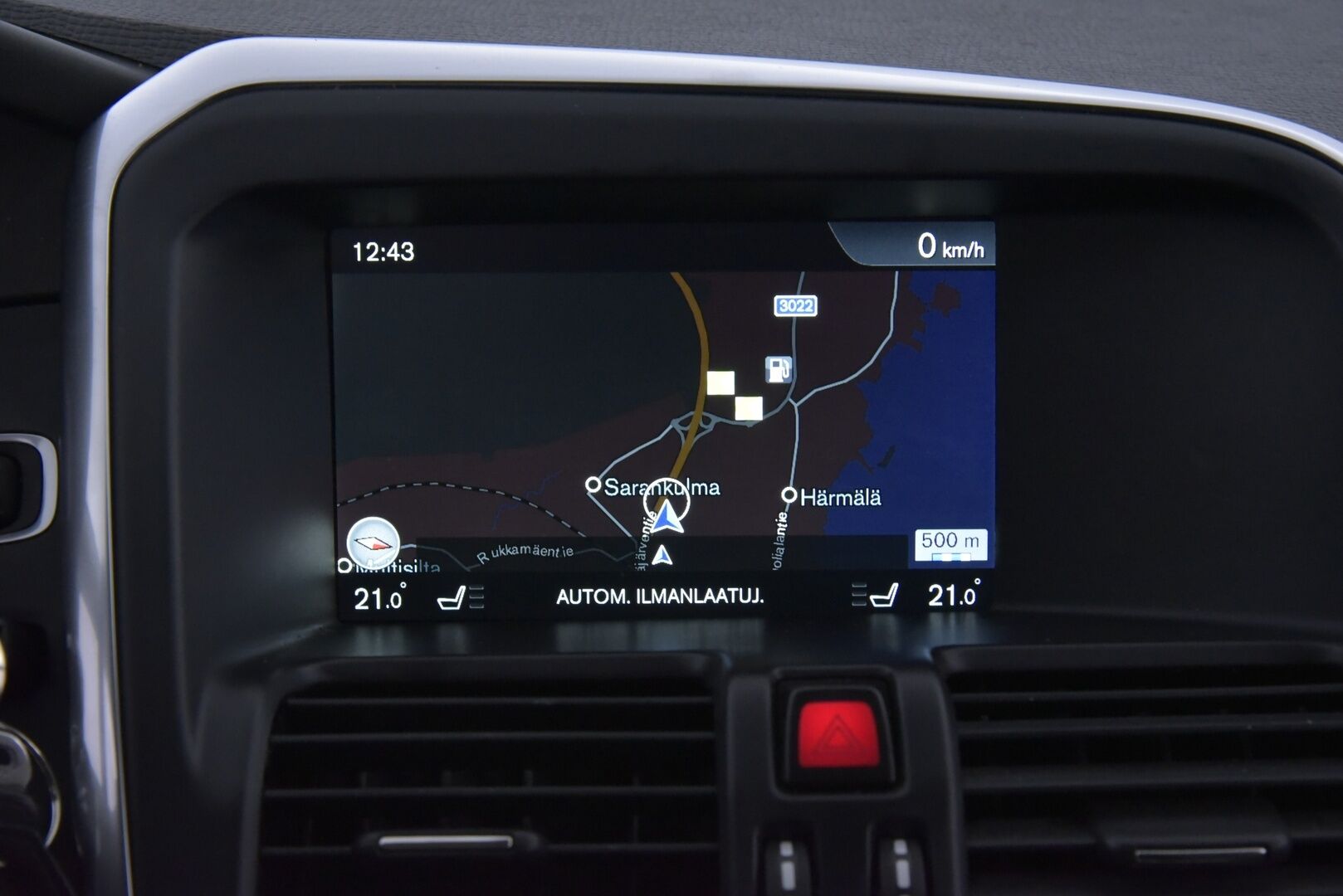 Volvo XC60 2016 D5 AWD Summum aut * Webasto / VOC / High.Perf Audio / Kattoluukku / Keyless / Koukku! * - HULLUT AVAJAISHULINAT KORKOTARJOUS 3,29 %