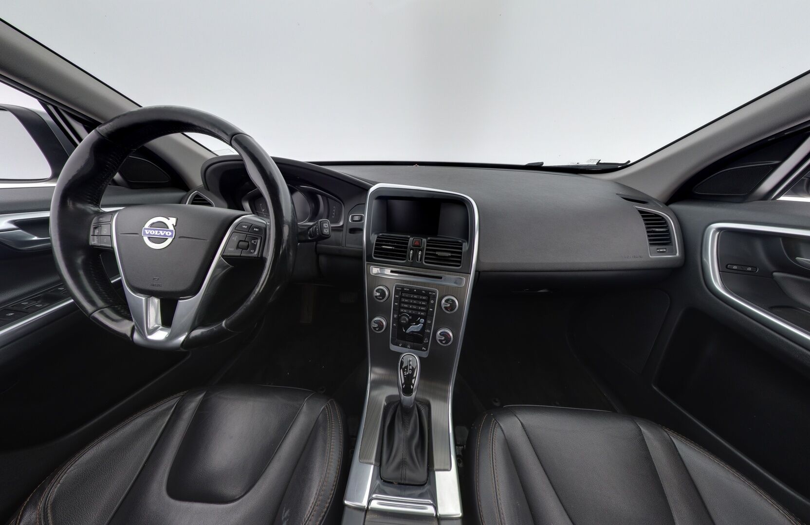 Volvo XC60 2016 D5 AWD Summum aut * Webasto / VOC / High.Perf Audio / Kattoluukku / Keyless / Koukku! * - HULLUT AVAJAISHULINAT KORKOTARJOUS 3,29 %