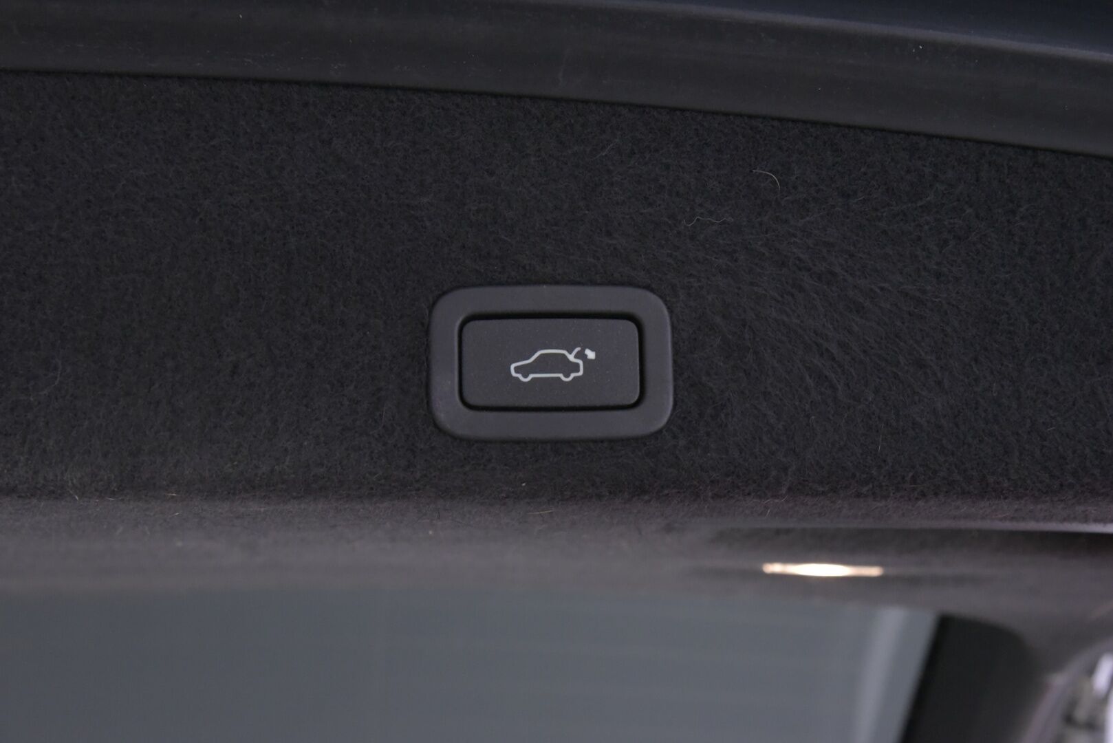 Volvo XC60 2016 D5 AWD Summum aut - | Webasto | VOC | High.Perf Audio | Kattoluukku | Keyless | Koukku