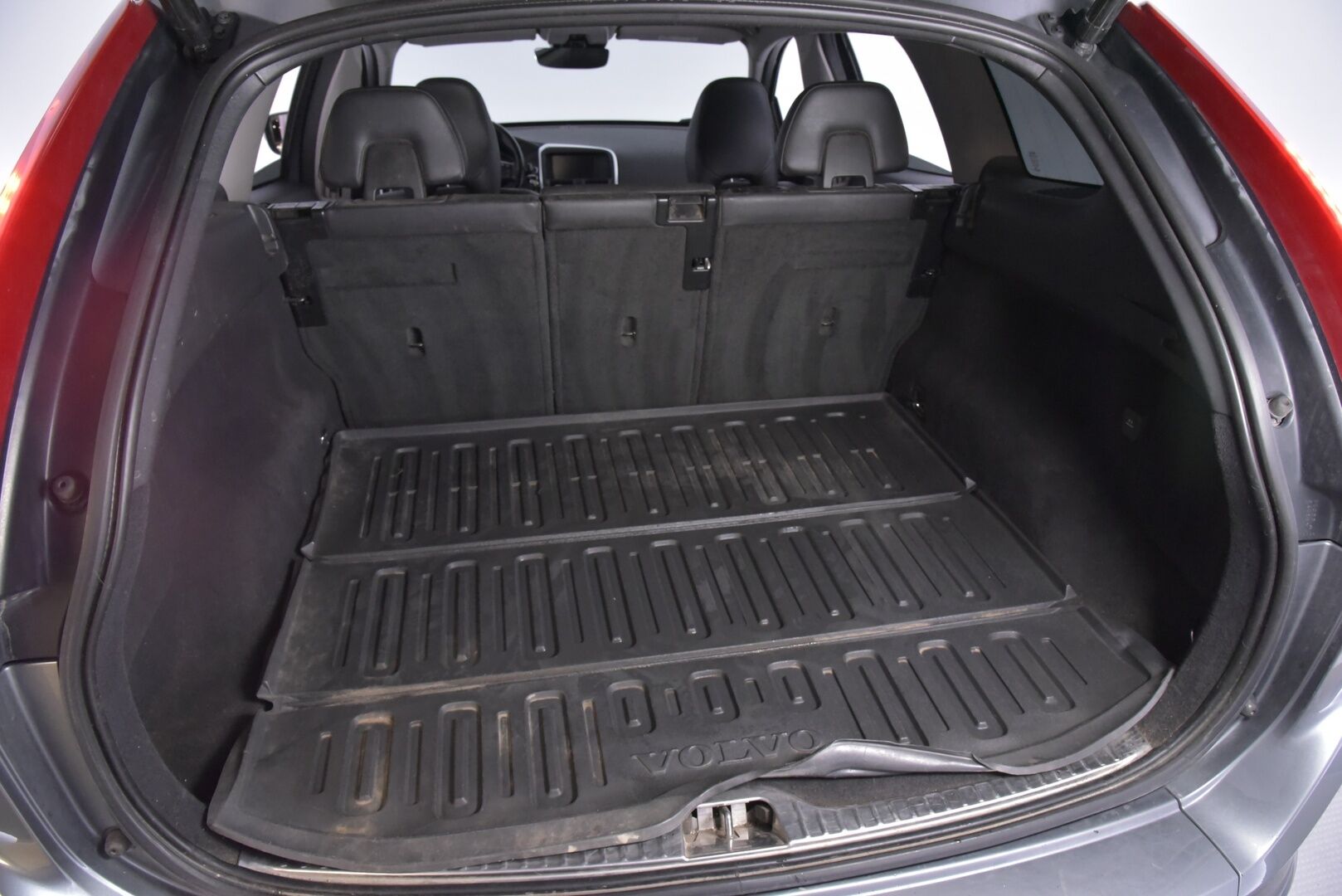 Volvo XC60 2016 D5 AWD Summum aut * Webasto / VOC / High.Perf Audio / Kattoluukku / Keyless / Koukku! * - HULLUT AVAJAISHULINAT KORKOTARJOUS 3,29 %