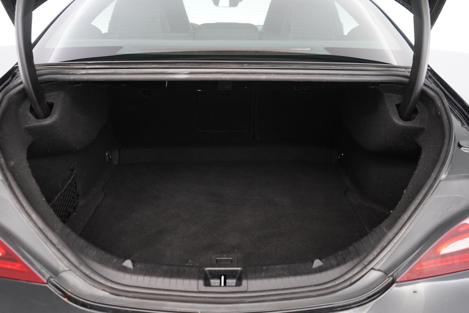 Mercedes-Benz CLA 2018 180 Premium Business A *Kamera / Lohko / LED* - KATSO POIKKEUSHINTA! / Juuri huollettu / Kahdet hyvät renkaat / Suomi-auto