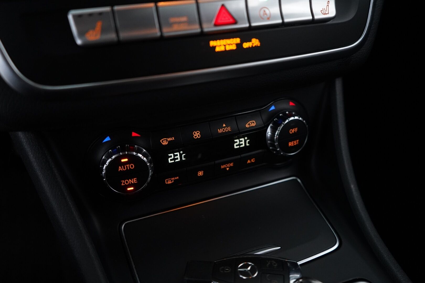 Mercedes-Benz CLA 2018 180 Premium Business A *Kamera / Lohko / LED* - Juuri huollettu / Kahdet hyvät renkaat - HULLUT VÄLIPÄIVÄT KORKOTARJOUS 2,49%