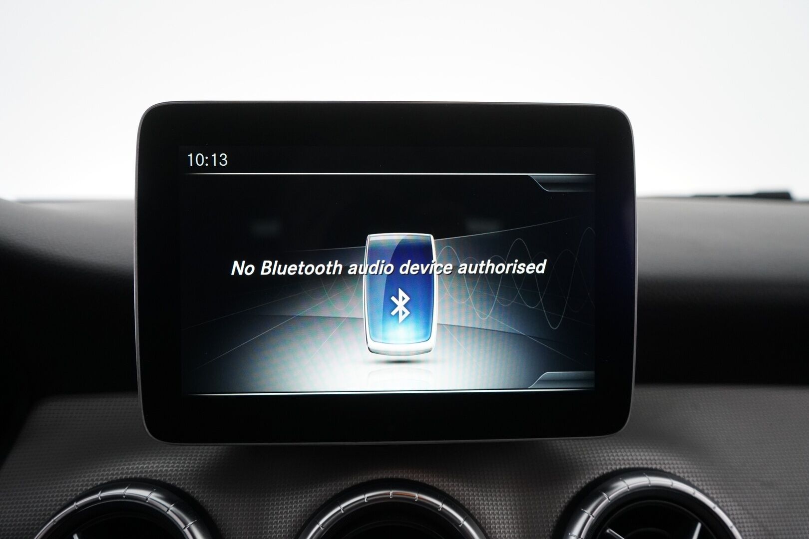 Mercedes-Benz CLA 2018 180 Premium Business A *Kamera / Lohko / LED* - KATSO POIKKEUSHINTA! / Juuri huollettu / Kahdet hyvät renkaat / Suomi-auto