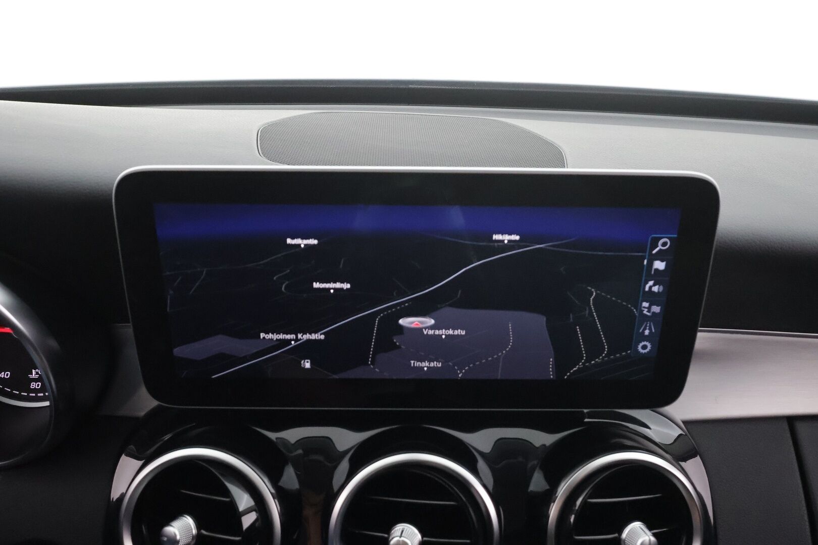 Mercedes-Benz C 2019 200 d A Business Avantgarde * Vakkari / P.kamera / LED / Navi / Puolinahat / Lohko+Sisä * - Suomi-auto / Kahdet renkaat aluvanteilla / Merkkihuollettu