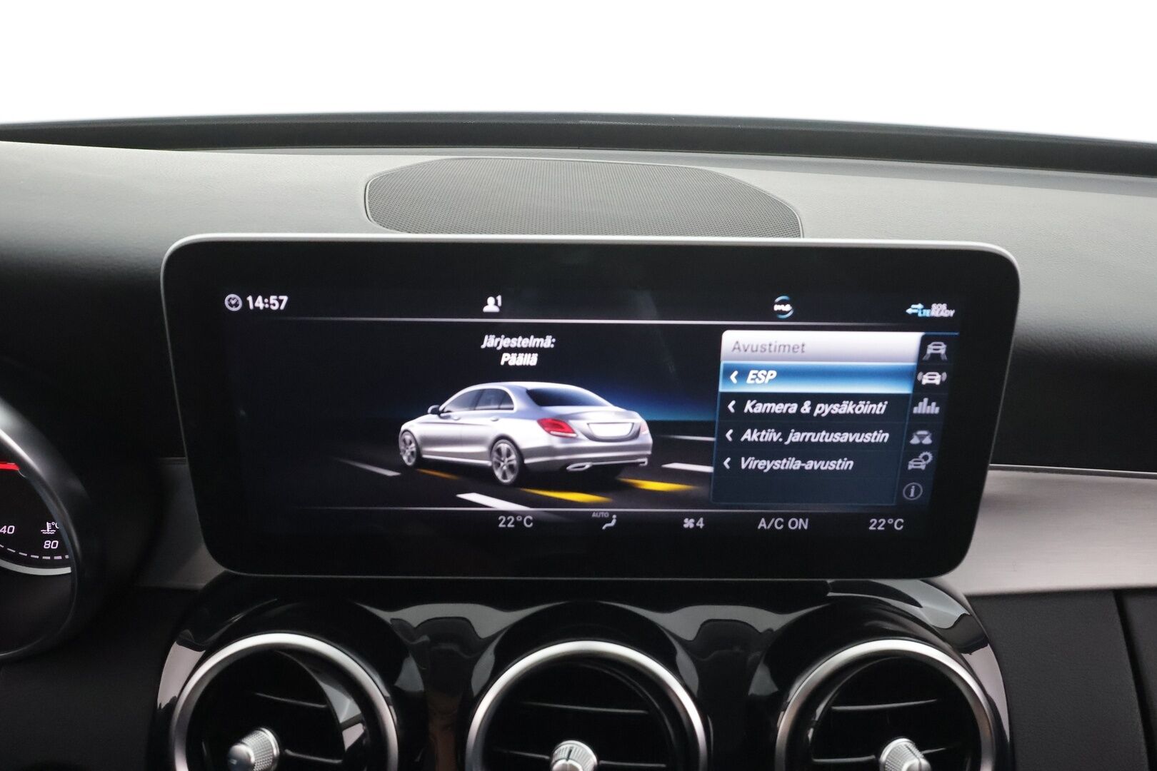 Mercedes-Benz C 2019 200 d A Business Avantgarde * Vakkari / P.kamera / LED / Navi / Puolinahat / Lohko+Sisä * - Suomi-auto / Kahdet renkaat aluvanteilla / Merkkihuollettu