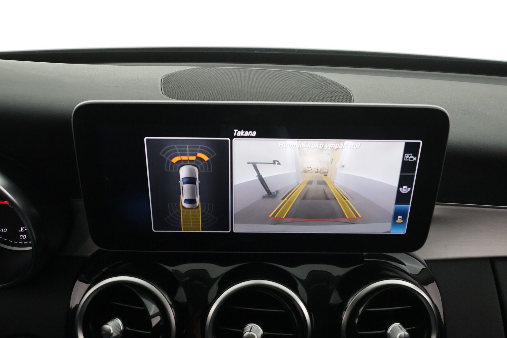 Mercedes-Benz C 2019 200 d A Business Avantgarde * Vakkari / P.kamera / LED / Navi / Puolinahat / Lohko+Sisä * - Suomi-auto / Kahdet renkaat aluvanteilla / Merkkihuollettu