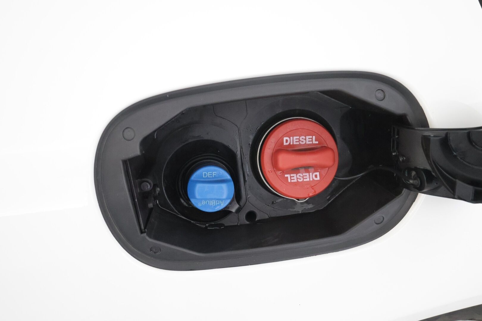 Mercedes-Benz C 2019 200 d A Business Avantgarde * Vakkari / P.kamera / LED / Navi / Puolinahat / Lohko+Sisä * - Suomi-auto / Kahdet renkaat aluvanteilla / Merkkihuollettu