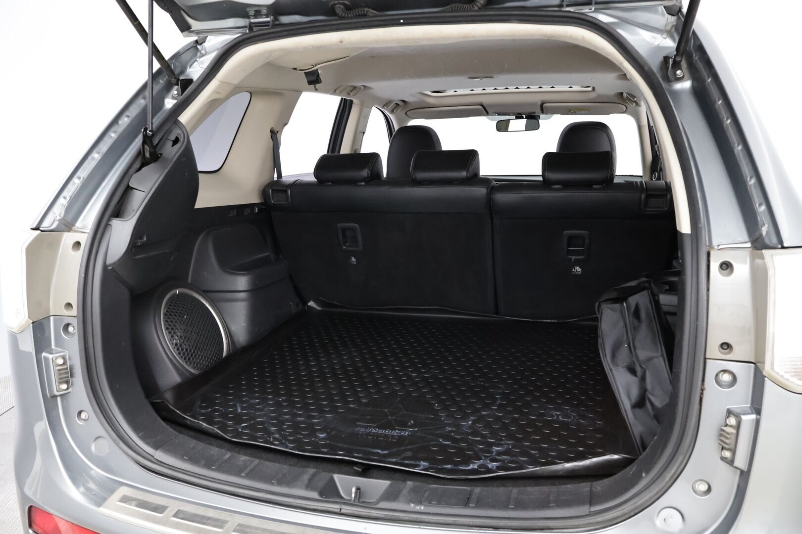 Mitsubishi Outlander 2013 Intense Plus 4WD 5P - YritysOutlet - Myydään vain yrityksille - – Tämä auto myydään YritysOutlet -valikoimasta vain yritykselle
