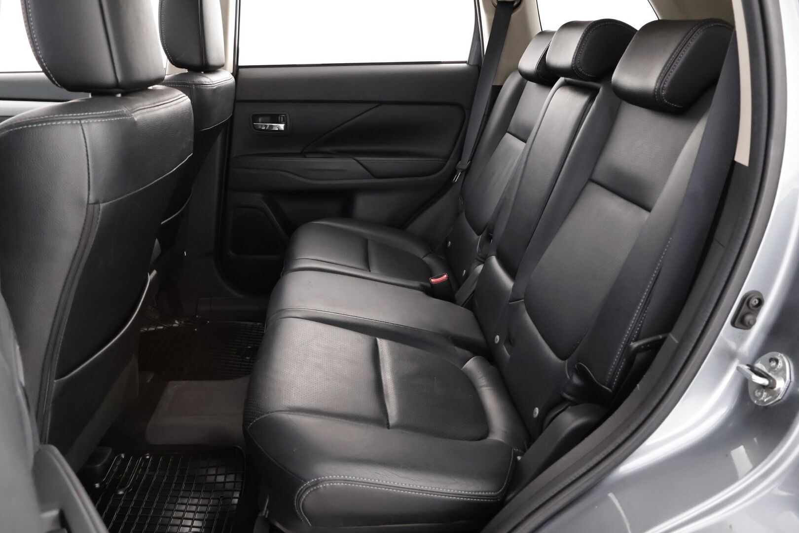 Mitsubishi Outlander 2013 Intense Plus 4WD 5P - YritysOutlet - Myydään vain yrityksille - – Tämä auto myydään YritysOutlet -valikoimasta vain yritykselle