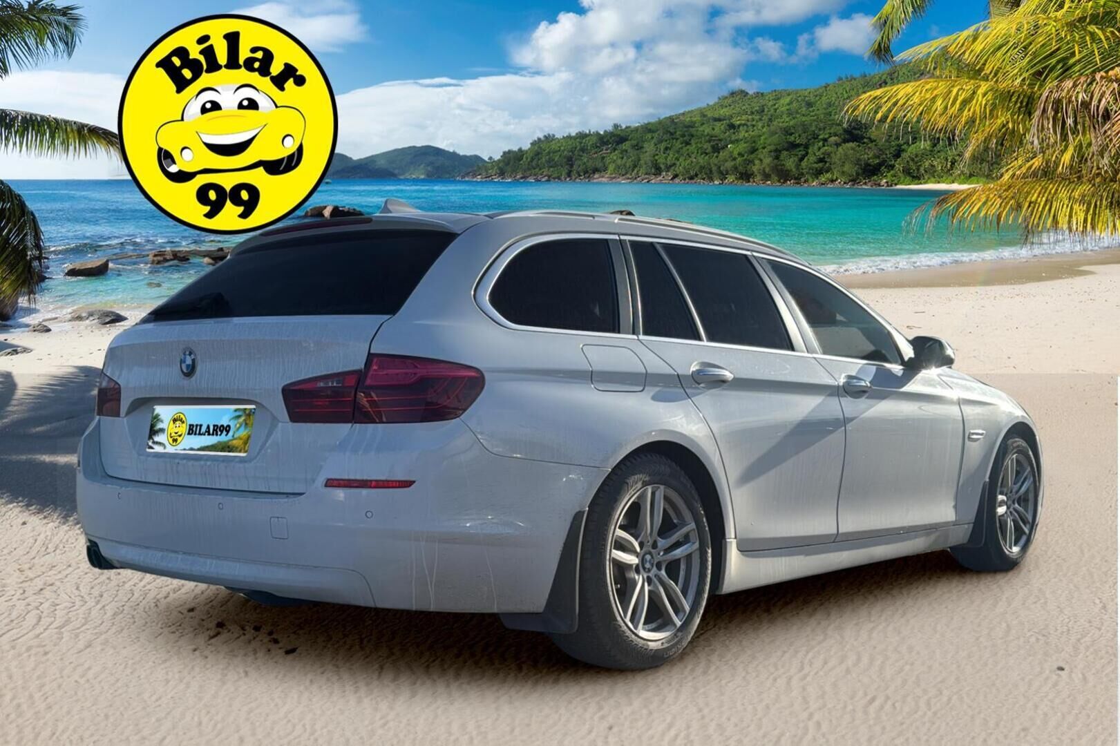 BMW 520 2015 d F11 Touring A xDrive Business ** Lohko / H/K / Panorama / Comfort Access / Prof. Navi / Digimittari / Koukku - Comfort Access / Rat. läm. / Sähköiset sporttinahat / Sähk. takaluukku / M-Sport ratti / 2x renkaat