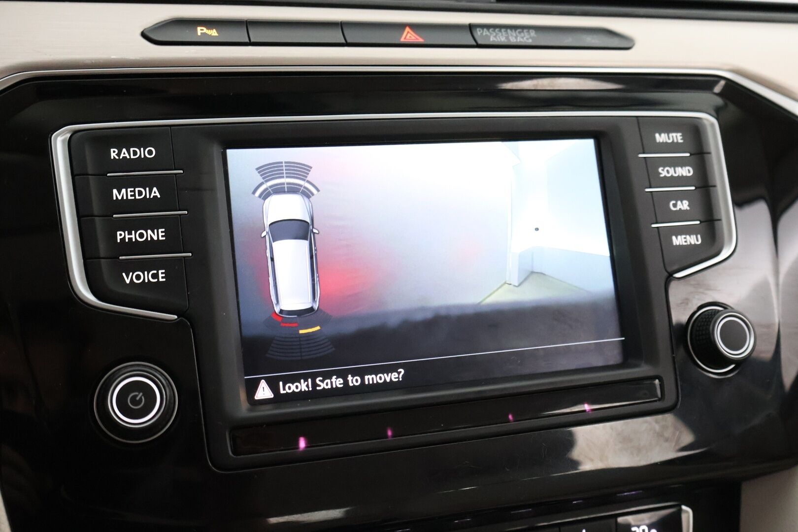 Volkswagen Passat 2015 Variant Highline 2,0 TDI 140 kW (190 hv) 4MOTION DSG-automaatti - Webasto / Adapt.Vakkari / Peruutuskamera / Koukku / Nahka-Alcantara / KeylessGo / Jakopää tehty!