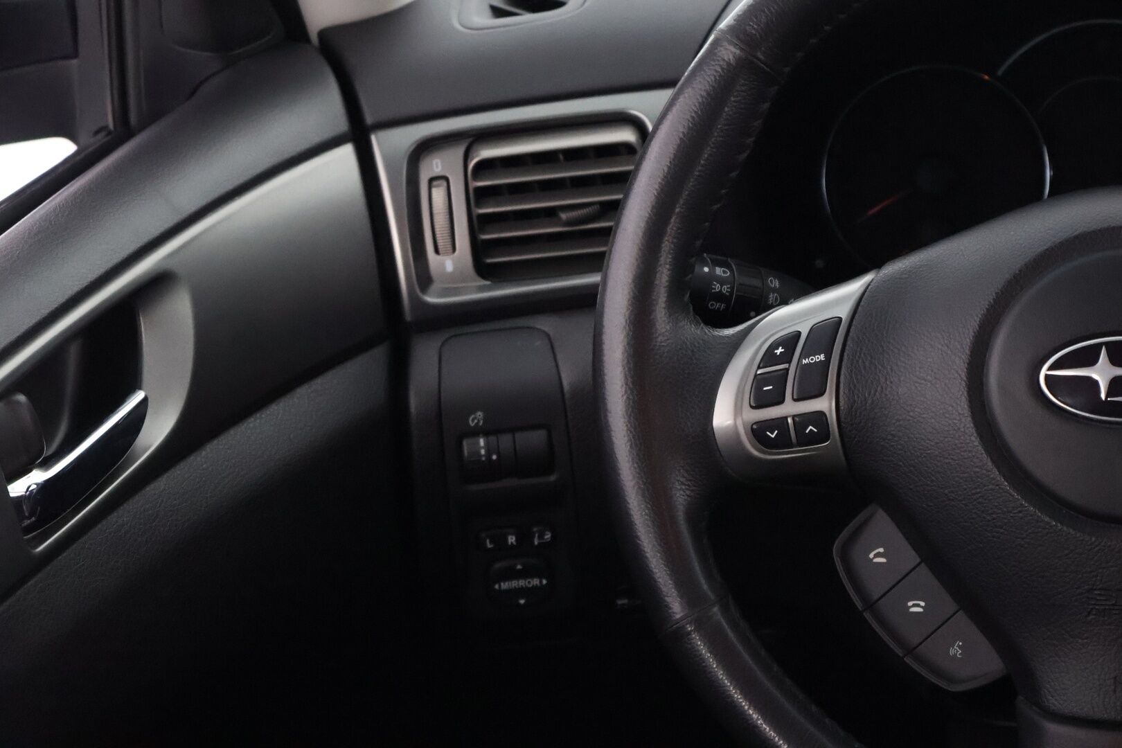 Subaru Forester 2011 2,0 XS WV AT - Suomiauto / P.kamera / Vetokoukku / Lohko & Sisä / Vakkari / Juuri saapunut Tampereelle!