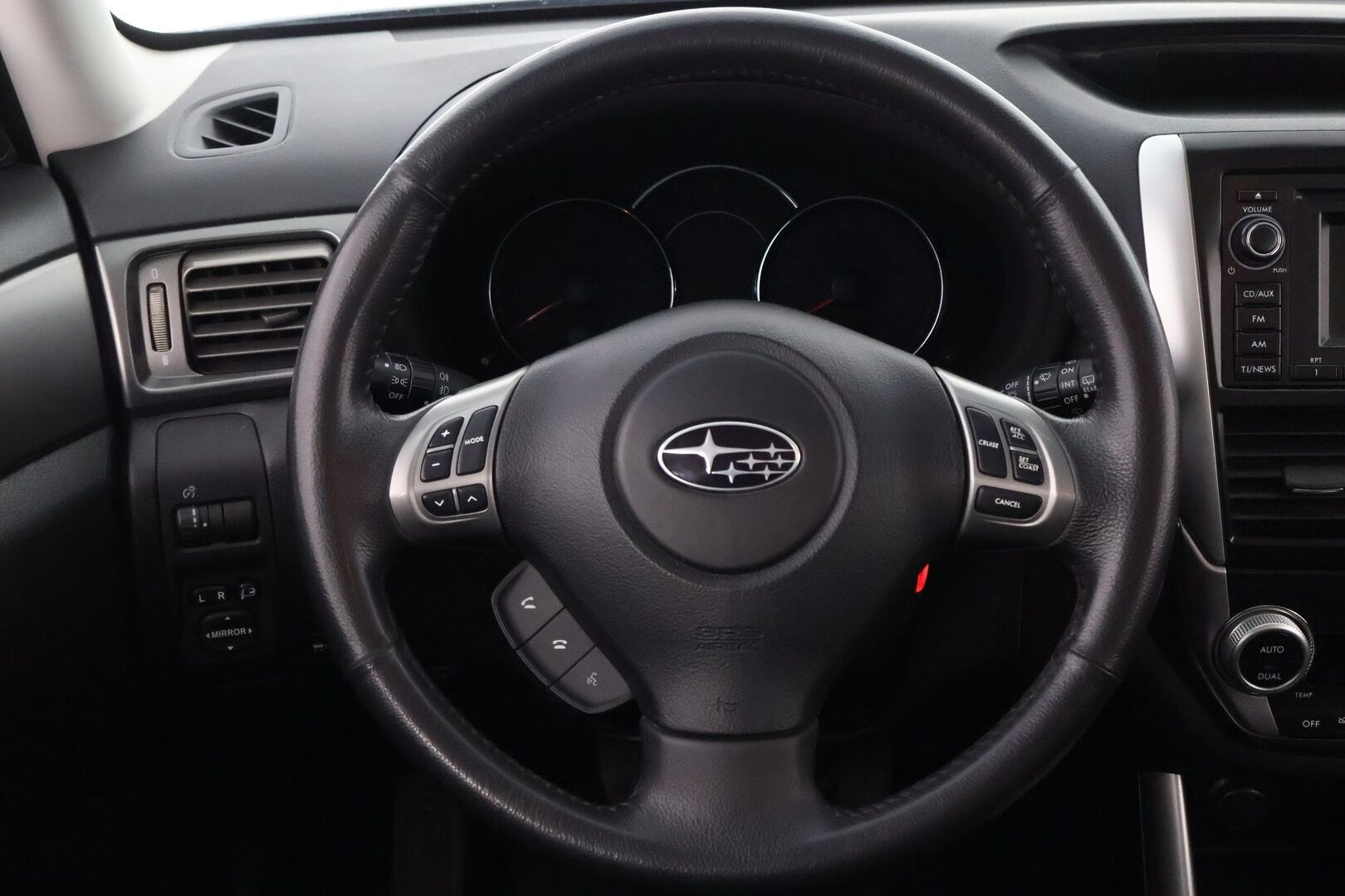 Subaru Forester 2011 2,0 XS WV AT - Suomiauto / P.kamera / Vetokoukku / Lohko & Sisä / Vakkari / Juuri saapunut Tampereelle!
