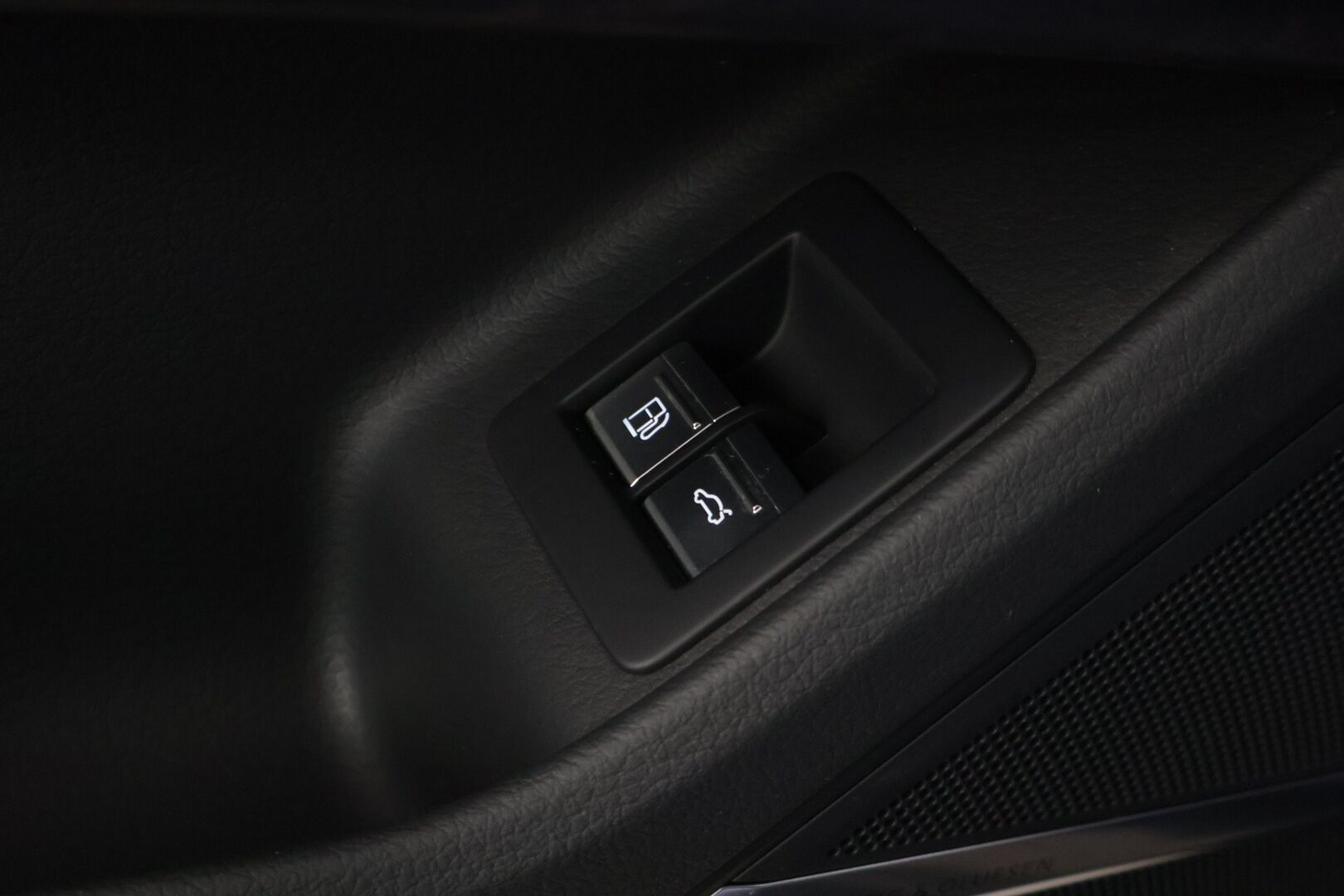 Audi A8 2020 Sedan 60 TFSI e *Huippuvarusteet / Bang&Olufsen / HUD / 360° / Hierovat & Ilmastoidut Muistinahat / Ilma-alusta / Soft-close* - Matrix LED - Laser lisäpitkillä / 2x Audin aluvanteet / Lasikattoluukku / Merkkihuollettu! - HULLUT JOULUT KORKOTARJOUS 2,49% 