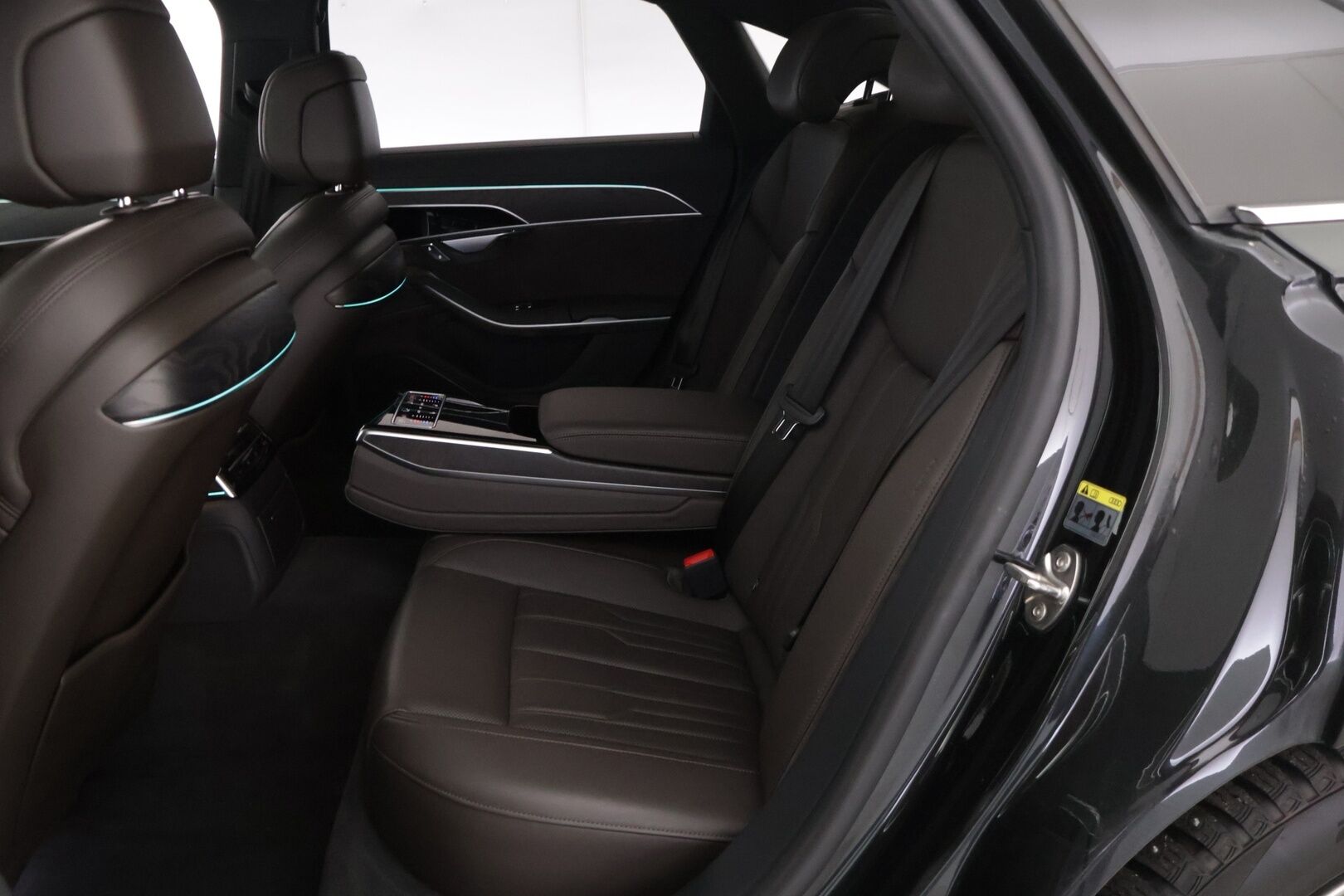 Audi A8 2020 Sedan 60 TFSI e *Huippuvarusteet / Bang&Olufsen / HUD / 360° / Hierovat & Ilmastoidut Muistinahat / Ilma-alusta / Soft-close* - Matrix LED - Laser lisäpitkillä / 2x Audin aluvanteet / Lasikattoluukku / Merkkihuollettu! - HULLUT JOULUT KORKOTARJOUS 2,49% 