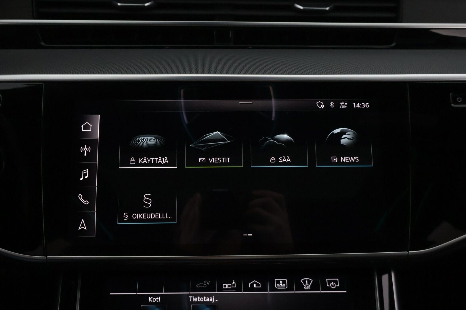 Audi A8 2020 Sedan 60 TFSI e *Huippuvarusteet / Bang&Olufsen / HUD / 360° / Hierovat & Ilmastoidut Muistinahat / Ilma-alusta / Soft-close* - Matrix LED - Laser lisäpitkillä / 2x Audin aluvanteet / Lasikattoluukku / Merkkihuollettu! - HULLUT JOULUT KORKOTARJOUS 2,49% 