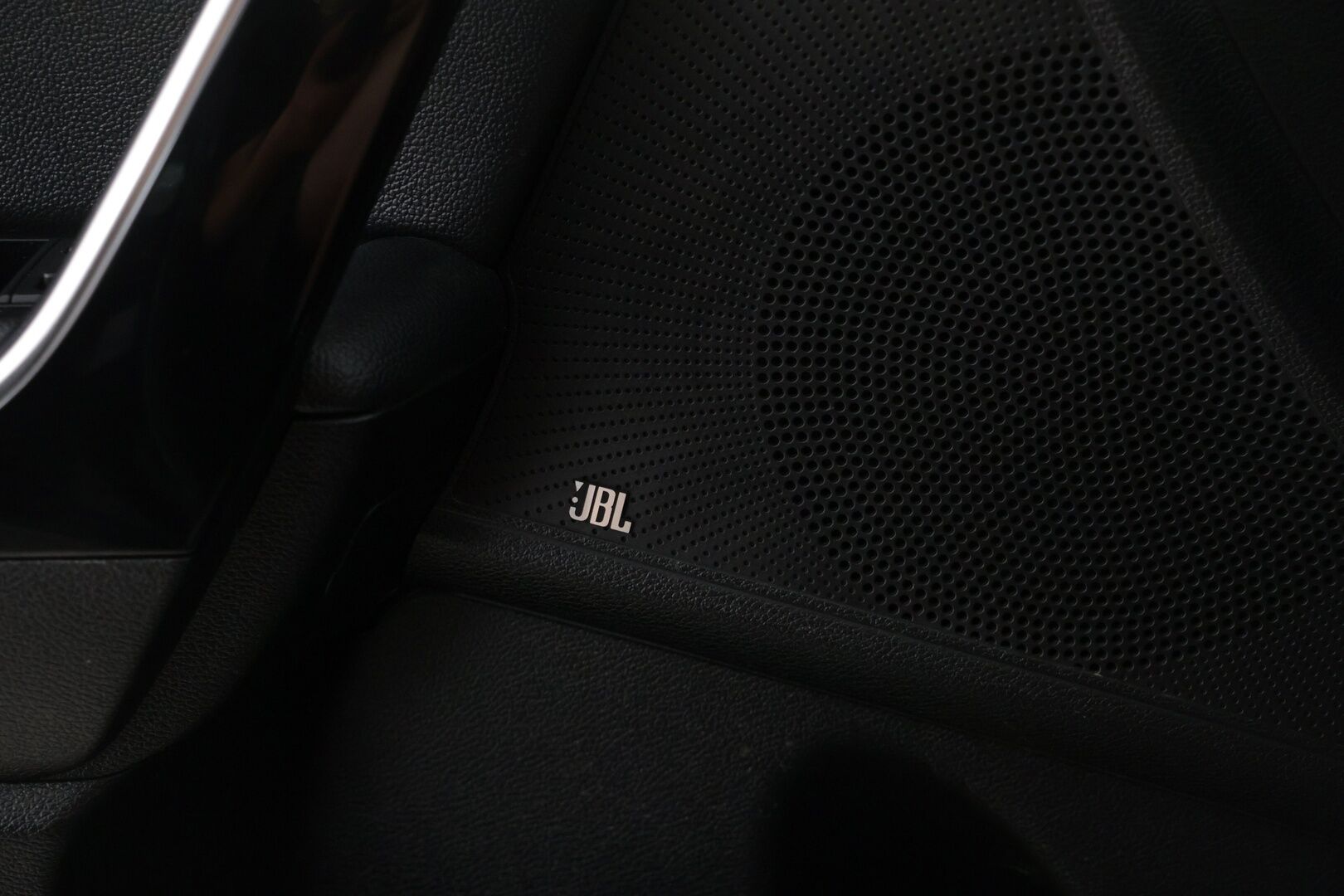 Kia Ceed 2019 1,4 T-GDI ISG 140hv GT-Line Business Premium SW DCT A/T EcoDynamics - ACC | JBL | Keyless | P.kamera | Bluetooth | Bliss | Navi | LED | Musta sisäkatto | Ratinlämmitin | Suomi-auto | Puolinahat