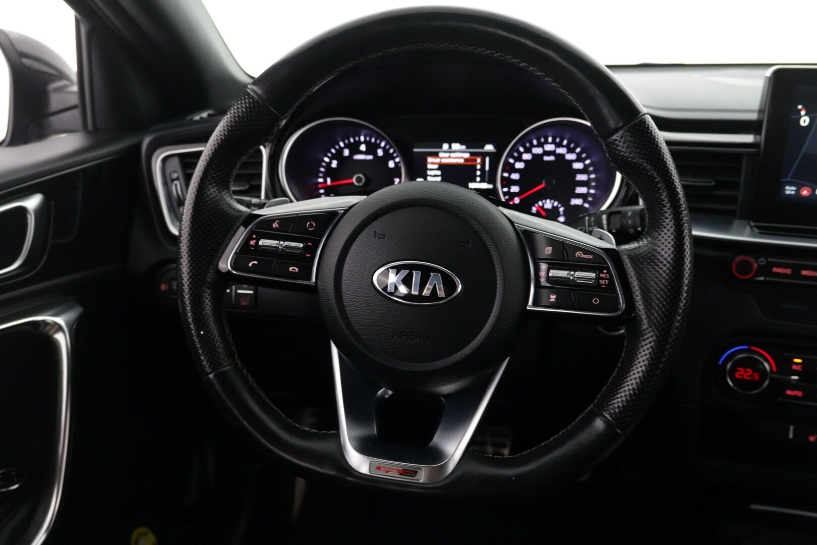 Kia Ceed 2019 1,4 T-GDI ISG 140hv GT-Line Business Premium SW DCT A/T EcoDynamics - ACC | JBL | Keyless | P.kamera | Bluetooth | Bliss | Navi | LED | Musta sisäkatto | Ratinlämmitin | Suomi-auto | Puolinahat