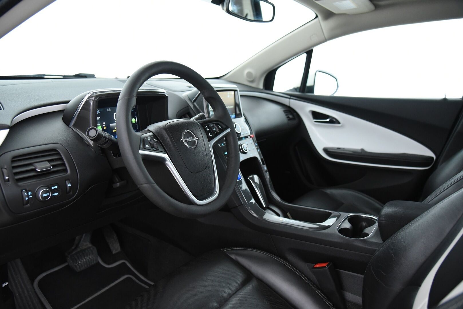 Opel Ampera 2012 5-ov Cosmo 1,4 E-REV 111kW AT / Myydään Huutokaupat.com:issa!
