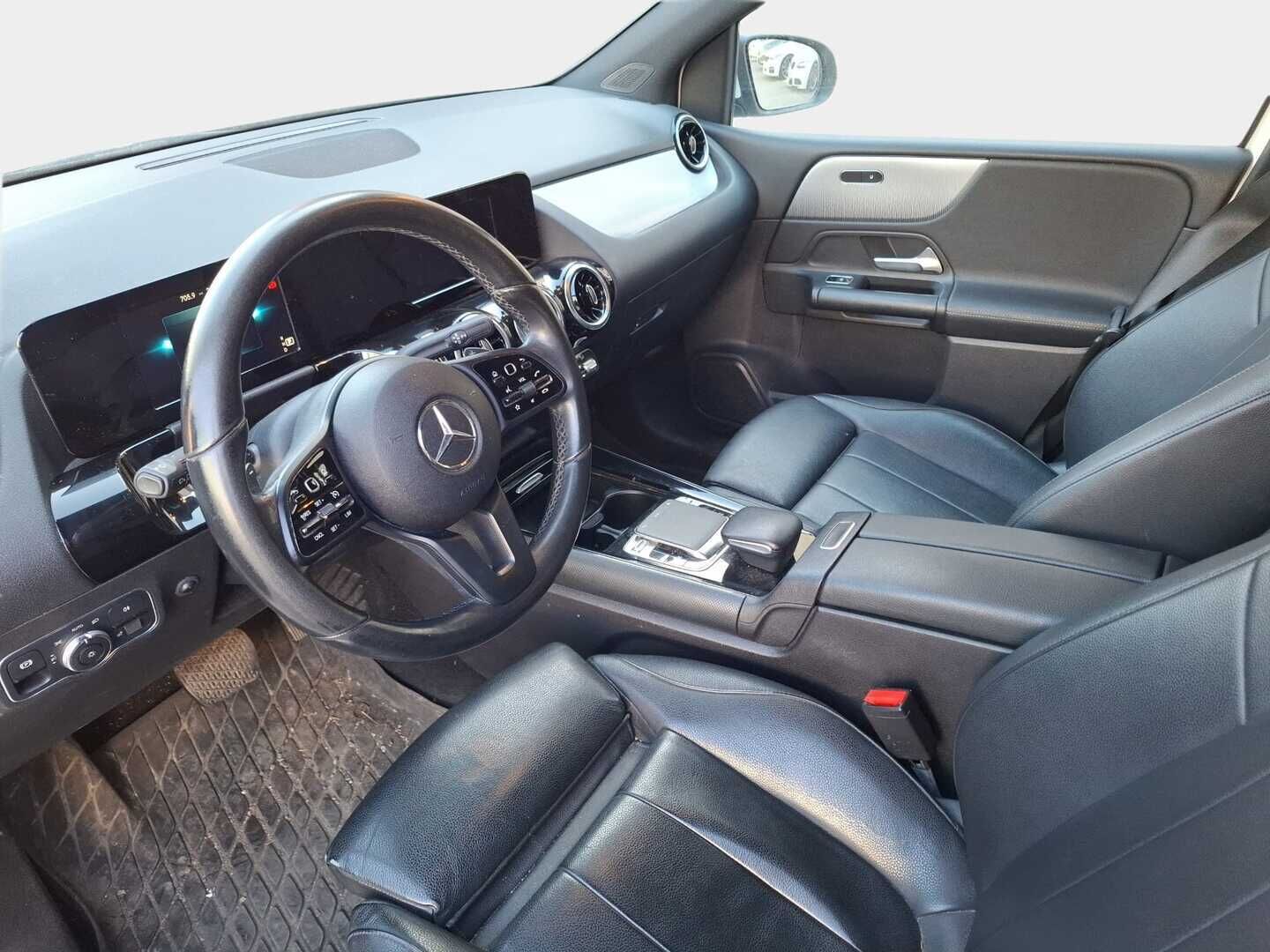 Mercedes-Benz B 2019 180 d A Launch Edition Pro * Vakkari / Nahat / Sähkökontti / P.kamera * - 2x Renkaat ja vanteet / Hihna juuri tehty