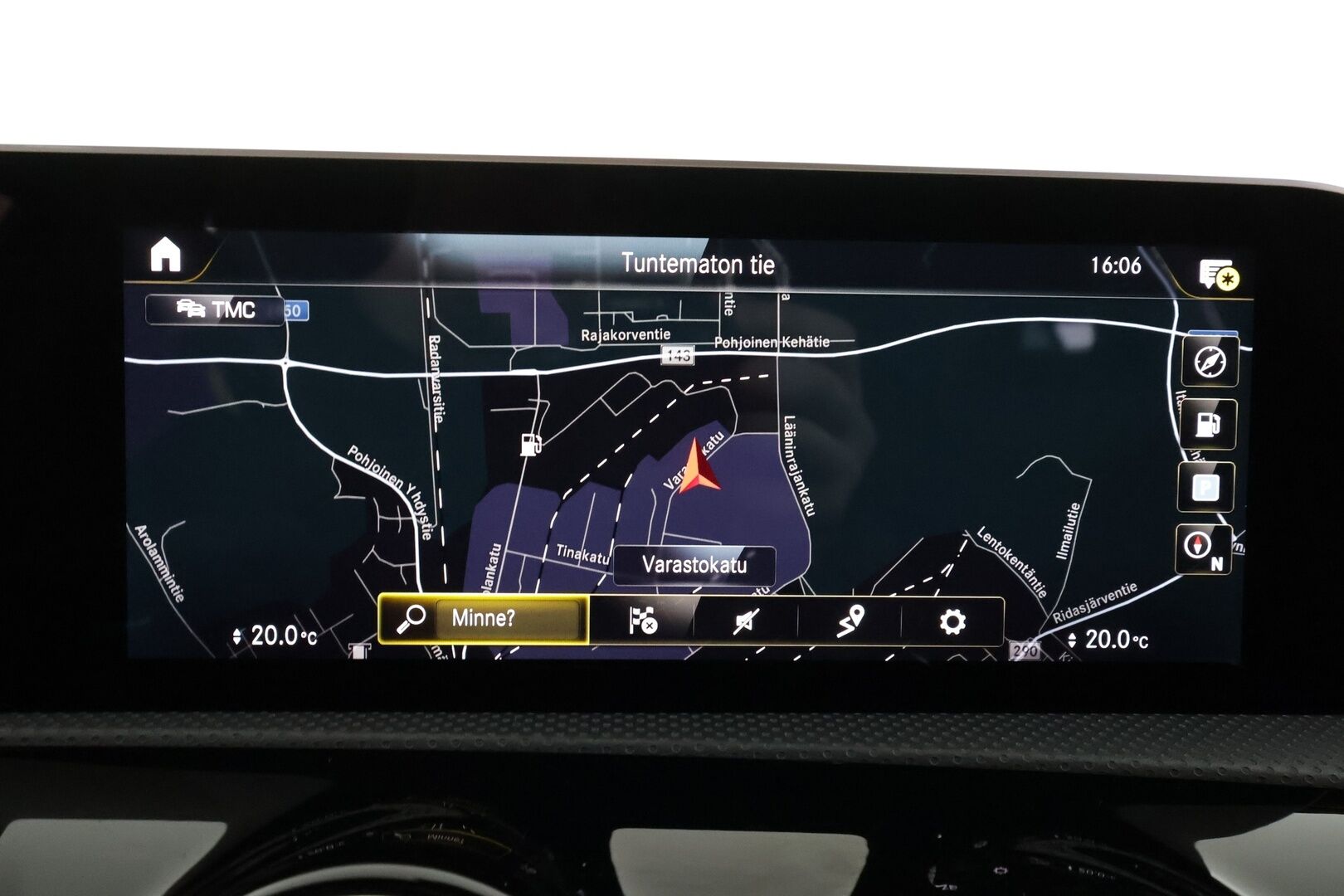 Mercedes-Benz A 2019 180 A Business AMG - | Distronic Pro | P.kamera | widescreen | Burmester | Puolinahat Sporttipenkit | LED | Suomi-auto | Kahdet Renkaat |