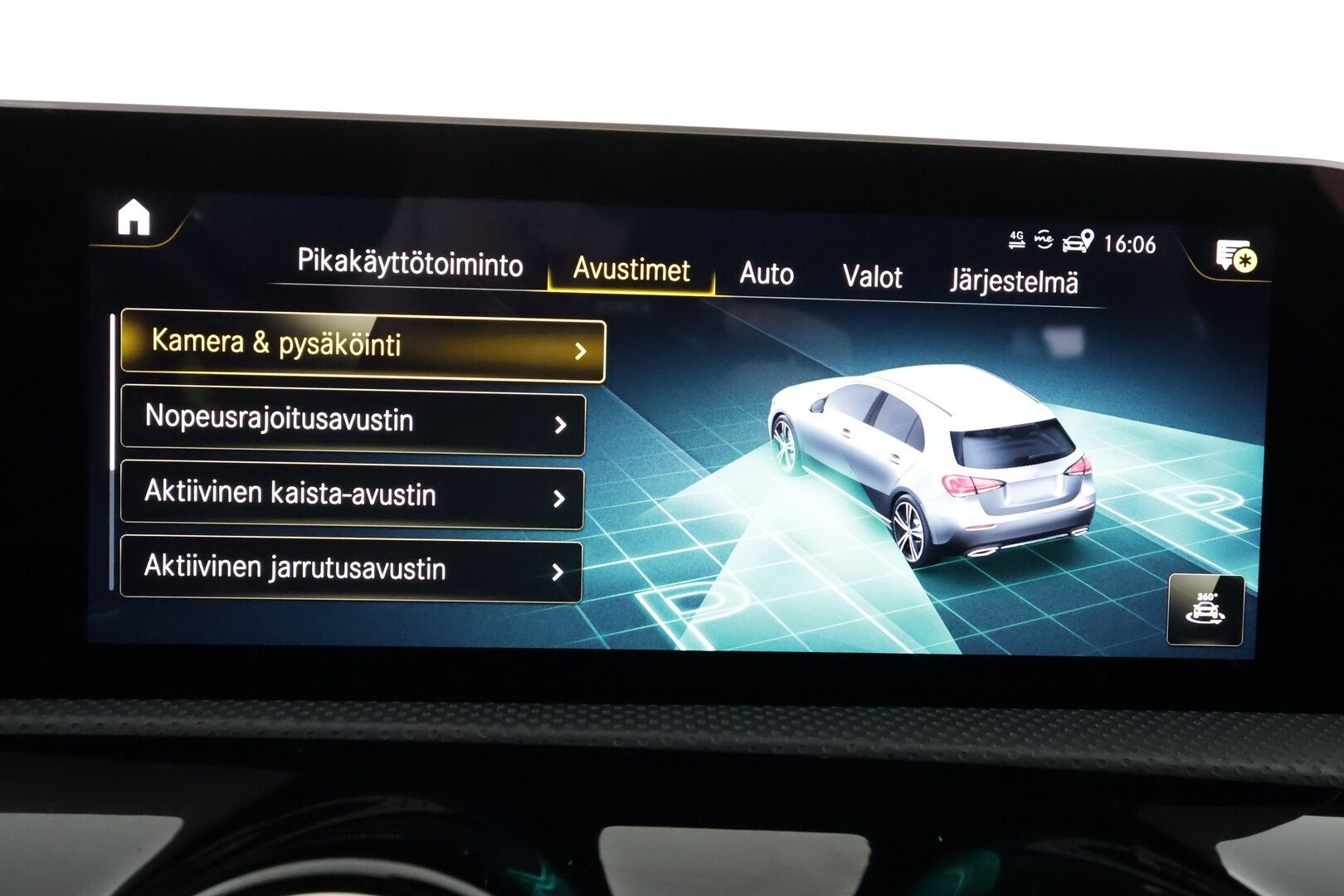 Mercedes-Benz A 2019 180 A Business AMG - | Distronic Pro | P.kamera | widescreen | Burmester | Puolinahat Sporttipenkit | LED | Suomi-auto | Kahdet Renkaat |