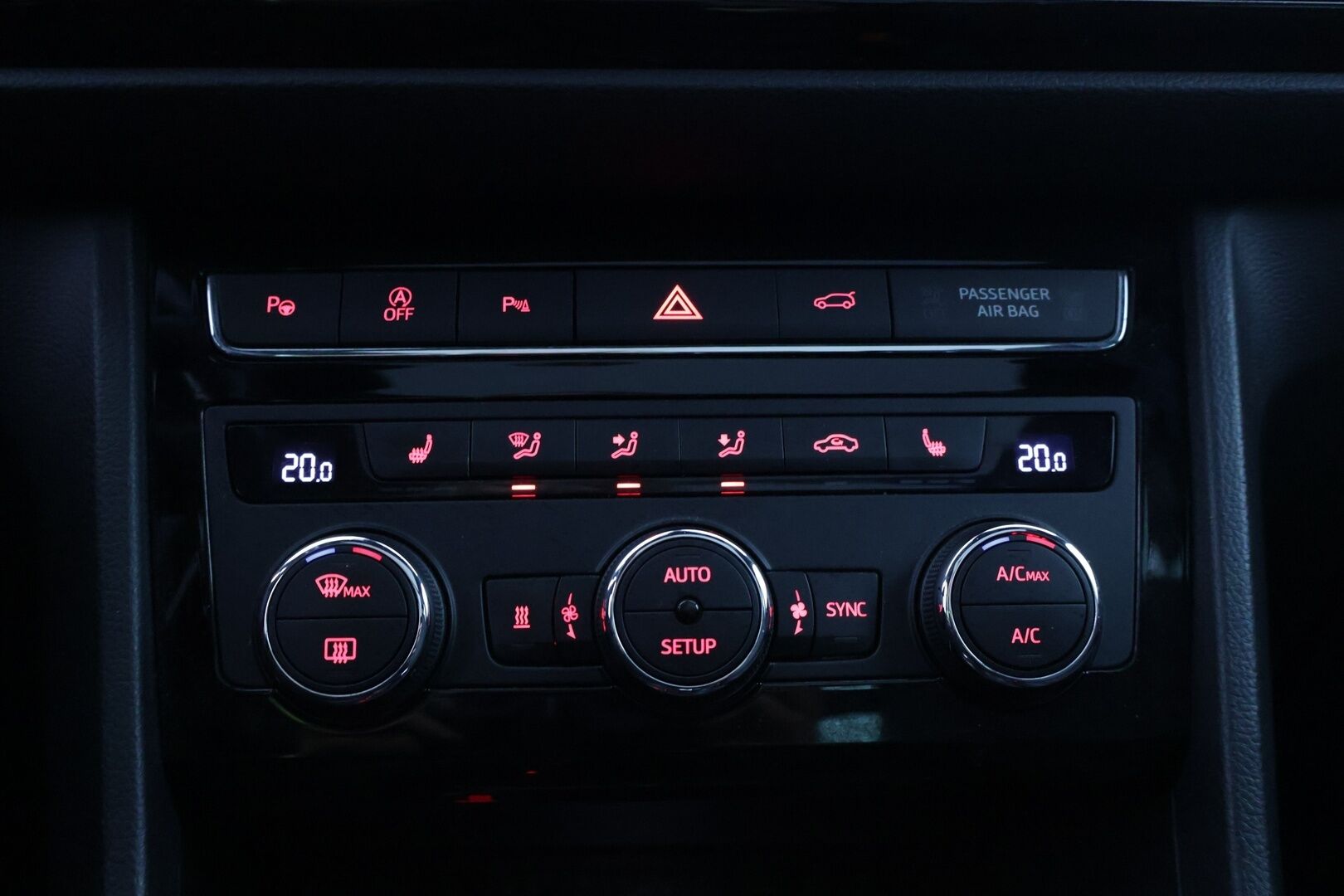 Seat Ateca 2019 2,0 TSI 190 4DRIVE FR Business DSG*Webasto / Digimittaristo / Panoraama / Beats audio / ACC / BLIS / Peruutuskamera* - *Huippuvarusteet / Suomi-auto / 2x renkaat ja vanteet*
