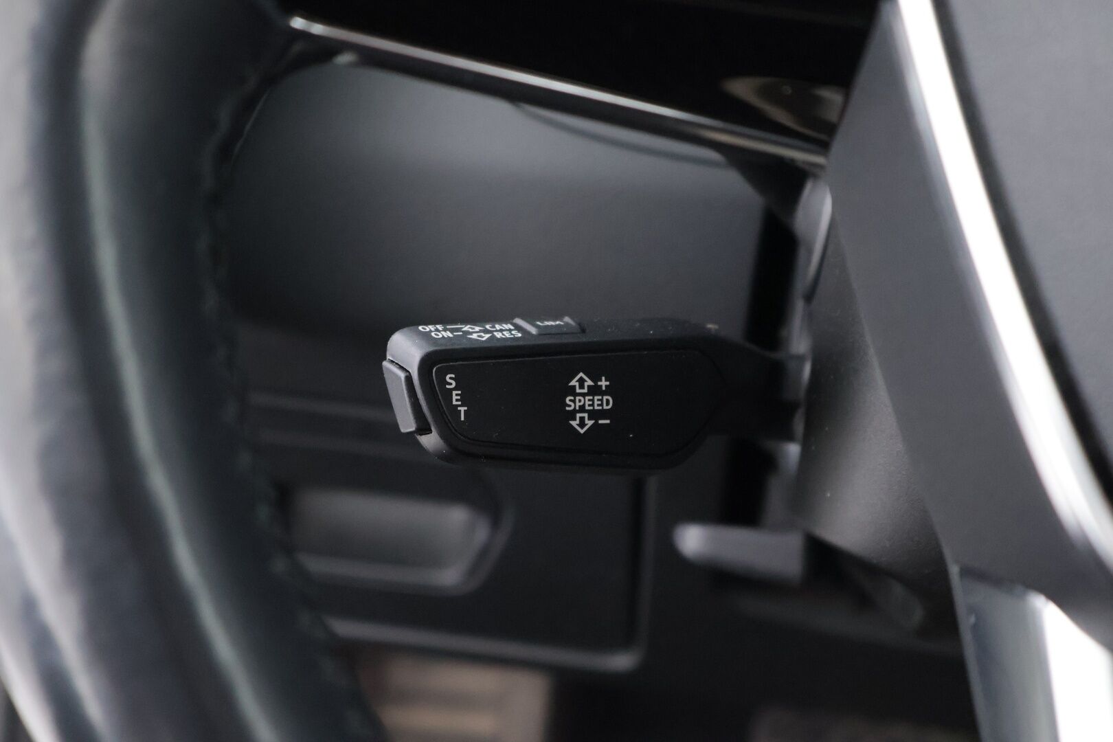 Audi A6 2019 Sedan Business Sport 40 TDI MHEV quattro S tronic - Webasto | Vetokoukku | Adapt.LED | 360-Kamera | 4-Alue AC | Sporttipenkit | Matrix LED