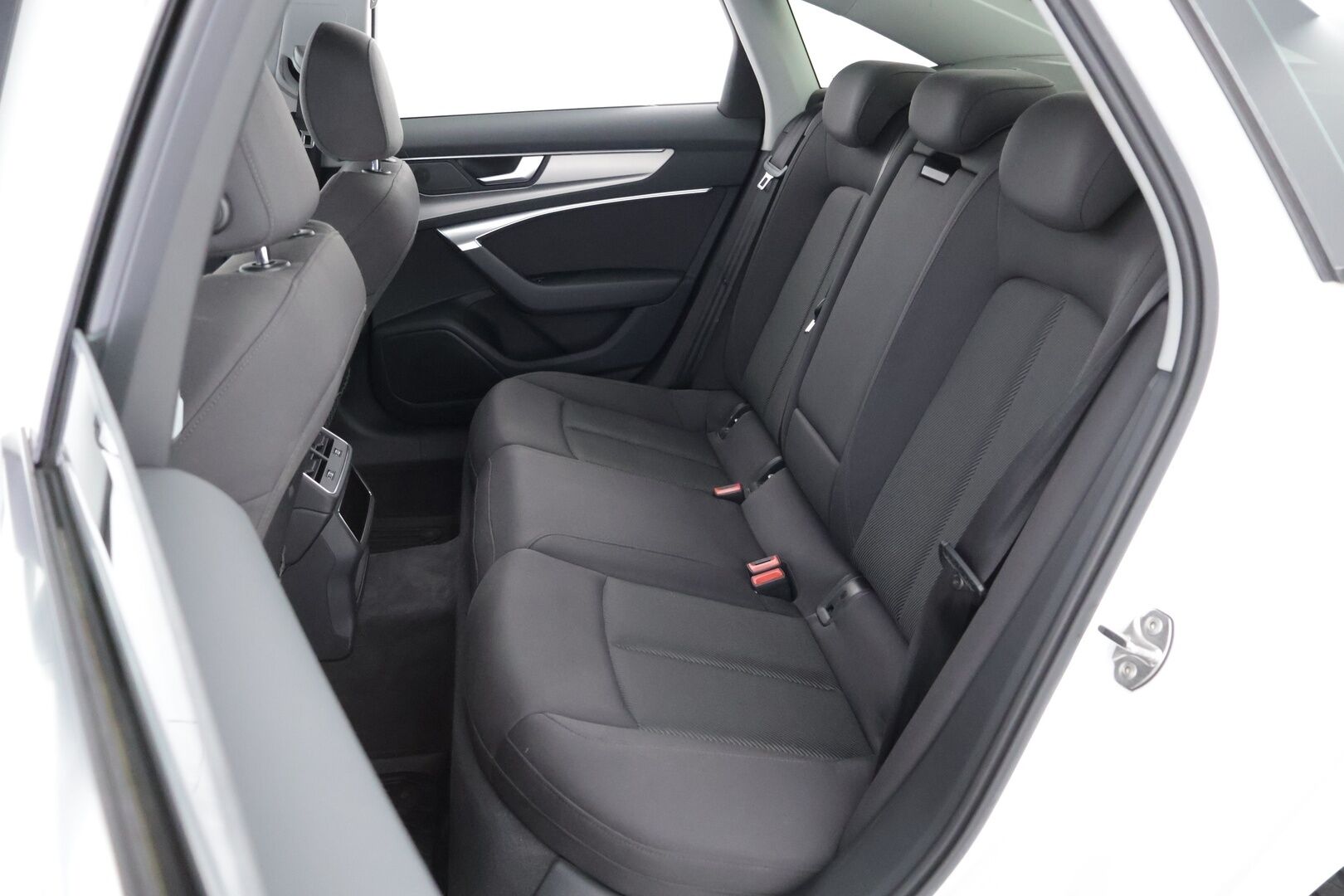 Audi A6 2019 Sedan Business Sport 40 TDI MHEV quattro S tronic - Webasto | Vetokoukku | Adapt.LED | 360-Kamera | 4-Alue AC | Sporttipenkit | Matrix LED