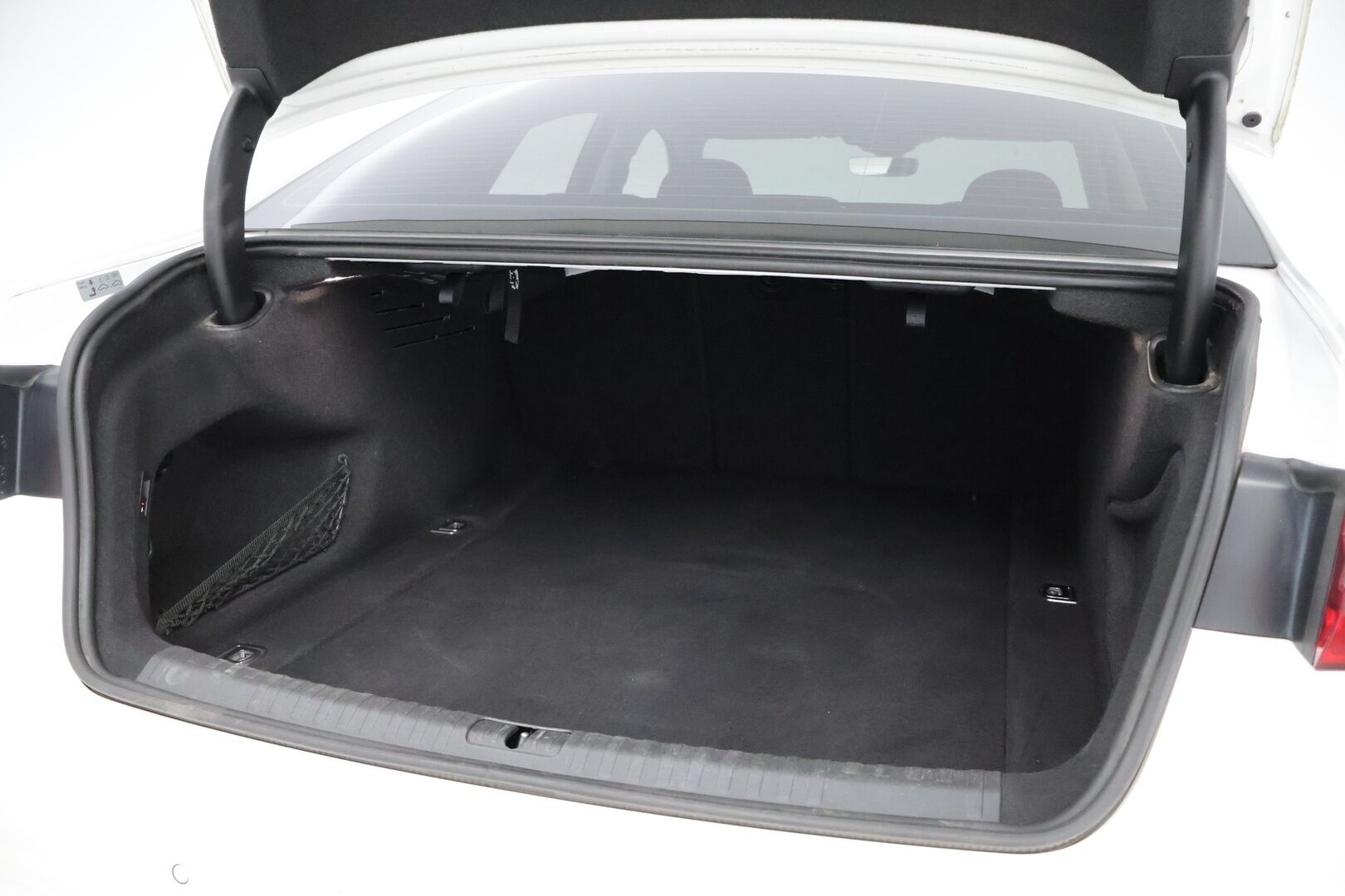 Audi A6 2019 Sedan Business Sport 40 TDI MHEV quattro S tronic - Webasto | Vetokoukku | Adapt.LED | 360-Kamera | 4-Alue AC | Sporttipenkit | Matrix LED