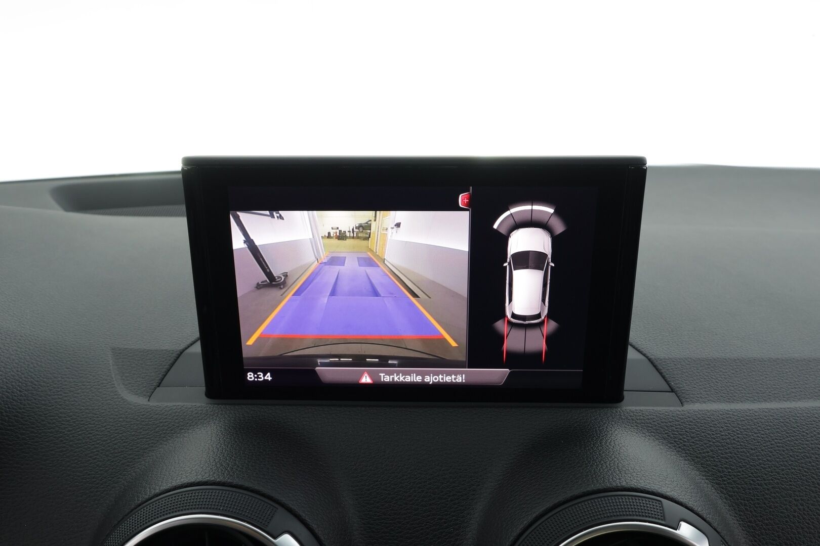 Audi Q2 2019 Business Sport 35 TFSI 110 kW S tronic * ACC / P.kamera / B&O / LED / Lohkolämmitin / KeylessGo / Sähköluukku * - Lasikattoluukku / Kahdet renkaat aluvanteilla - HULLU BLACKWEEK KORKOTARJOUS 2,49%