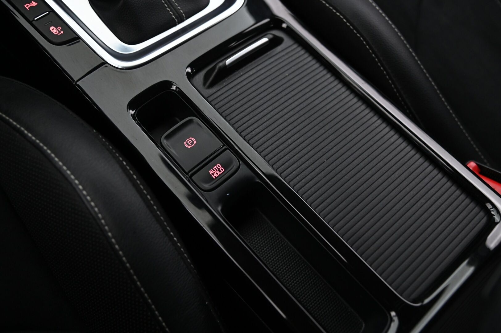 Kia Ceed 2019 1,4 T-GDI ISG 140hv GT-Line Business Premium SW DCT A/T EcoDynamics *ACC / Muistipenkki / Kattoikkuna / P.kamera / LED* - *Merkkihuollettu Suomi-auto / JBL / Lohkolämmitin sisätilanlämmittimellä*
