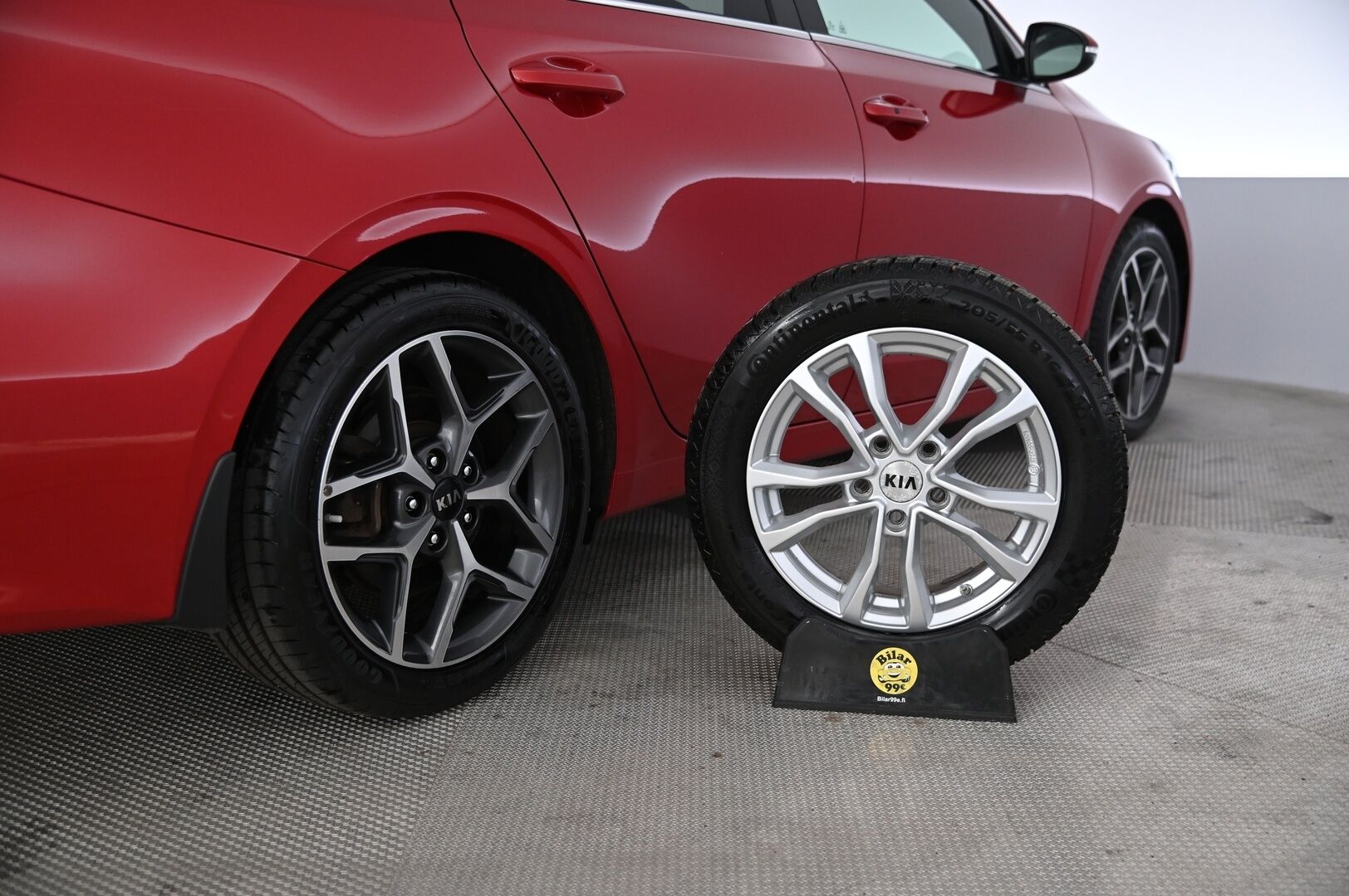 Kia Ceed 2019 1,4 T-GDI ISG 140hv GT-Line Business Premium SW DCT A/T EcoDynamics *ACC / Muistipenkki / Kattoikkuna / P.kamera / LED* - *Merkkihuollettu Suomi-auto / JBL / Lohkolämmitin sisätilanlämmittimellä*