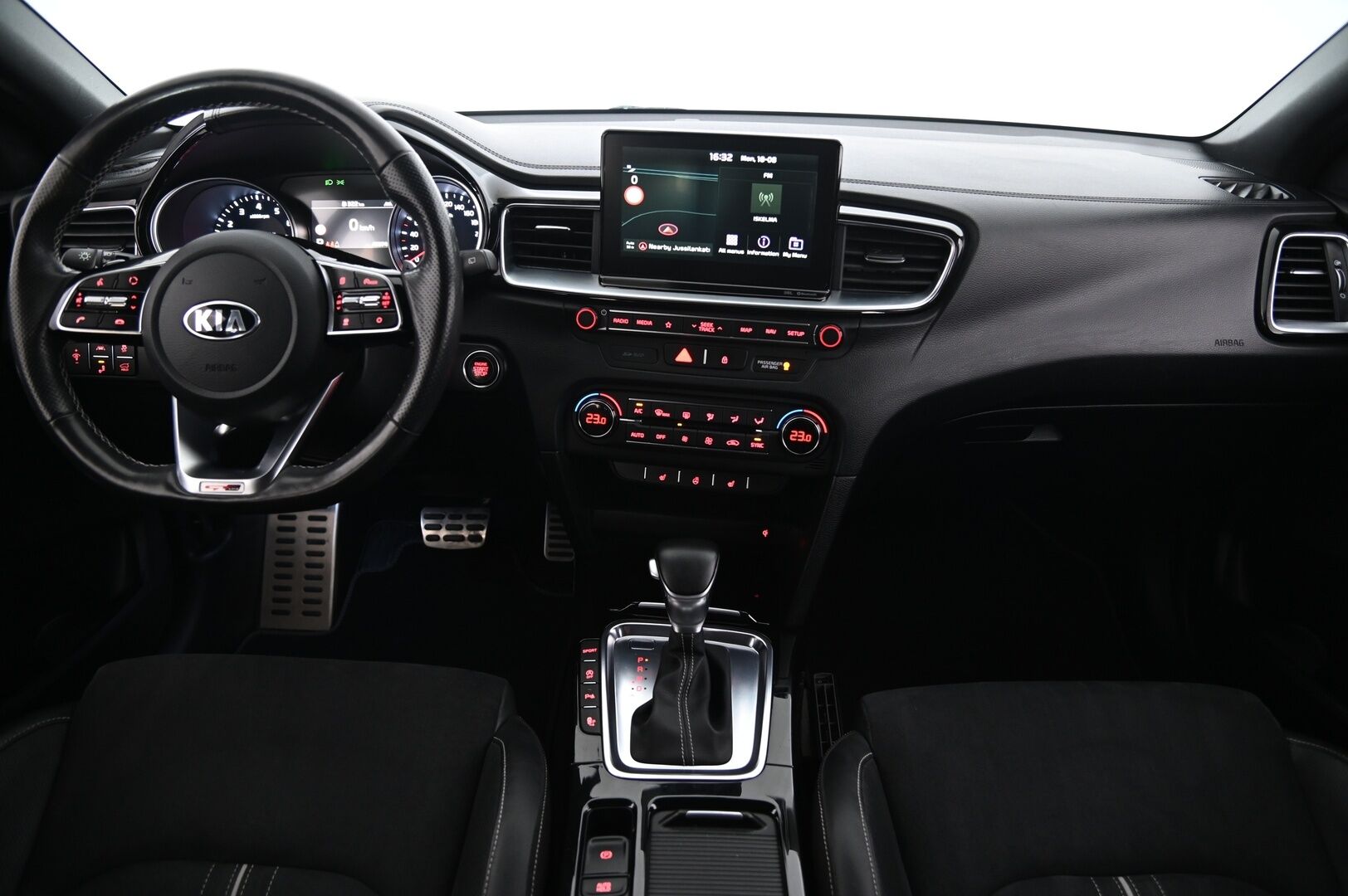 Kia Ceed 2019 1,4 T-GDI ISG 140hv GT-Line Business Premium SW DCT A/T EcoDynamics *ACC / Muistipenkki / Kattoikkuna / P.kamera / LED* - *Merkkihuollettu Suomi-auto / JBL / Lohkolämmitin sisätilanlämmittimellä*
