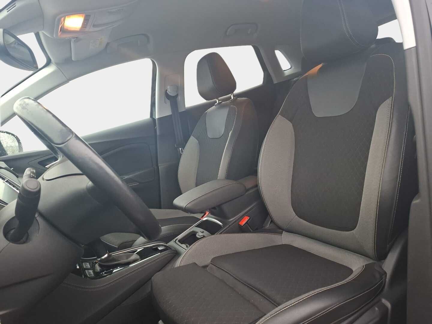 Opel Grandland X 2019 Innovation Plus 130 Turbo A ** Ratinlämitin /  Jakopää tehty! / Tuulilasin lämmitin / Koukku / P.kamera eteen ja taakse