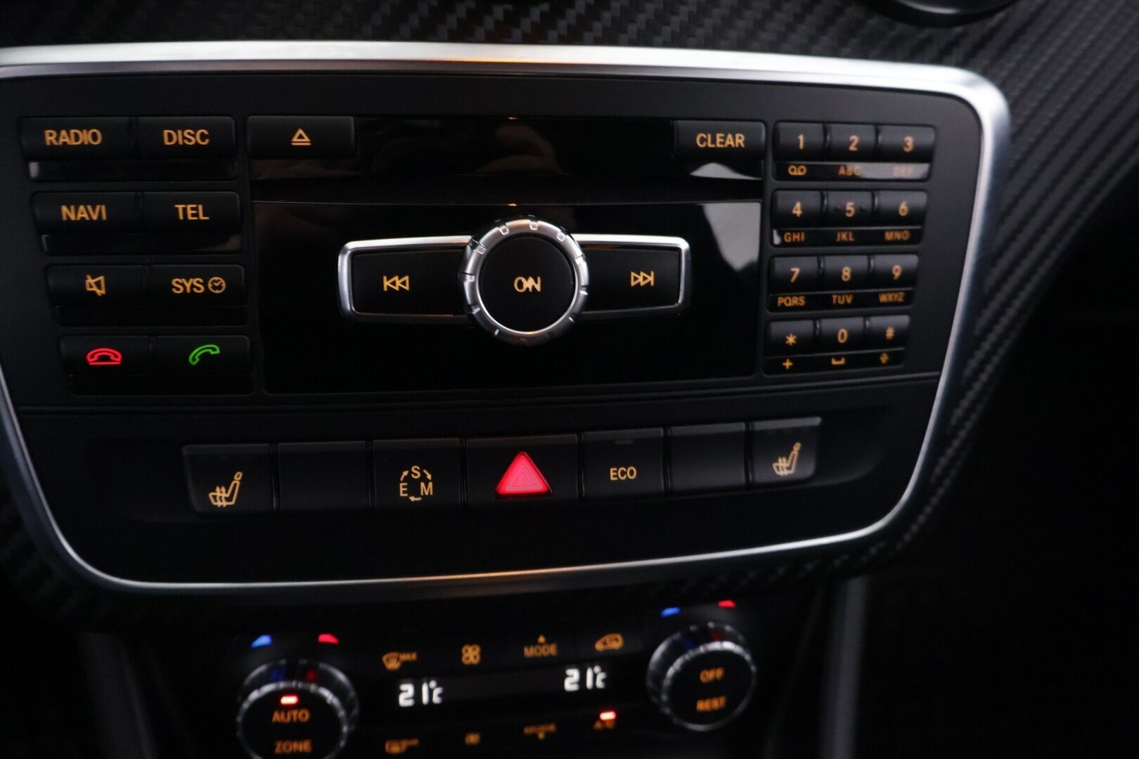 Mercedes-Benz A 2014 180 Farmari * AMG / P-Kamera / Vakkari / Lohko * - *Juuri katsastettu / Juuri huollettu*