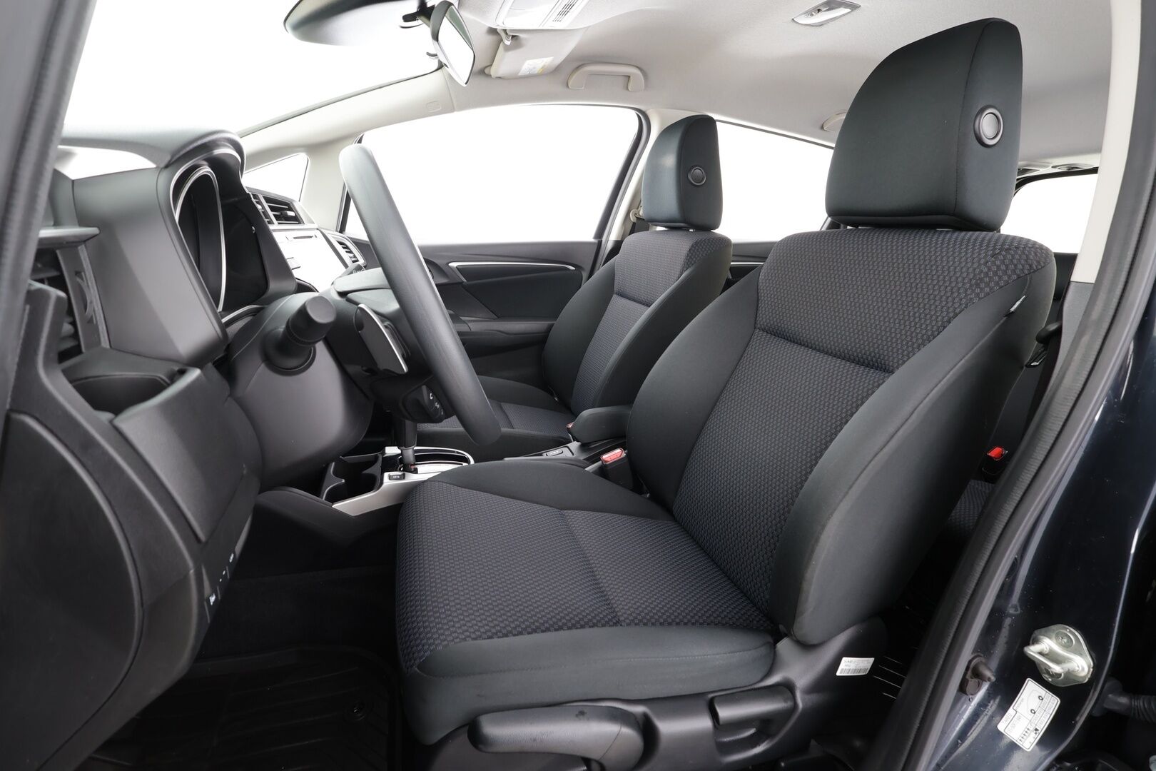 Honda Jazz 2020 1,3 Comfort CVT * Suomi-auto / Vakkari / Kaistavahti / Ilmastointi / Lohkolämmitin * - Kahdet renkaat aluvanteilla / Merkkihuollettu - HULLU BLACKWEEK KORKOTARJOUS 2,49%